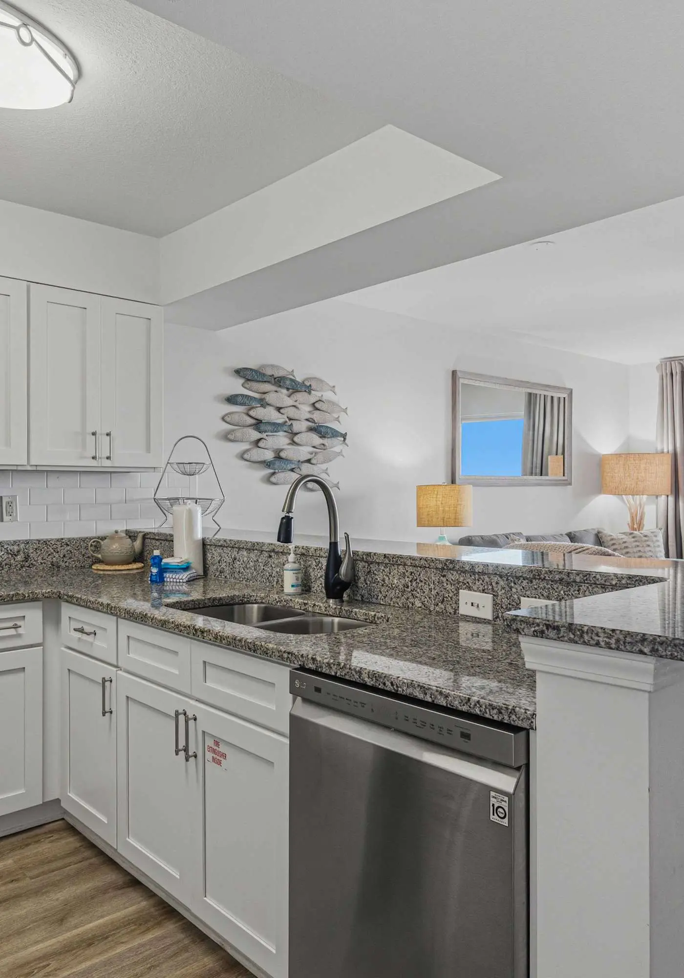 Oceanfront Condo with Shared Pool & Hot Tub, Ocean View, & Private Washer/Dryer