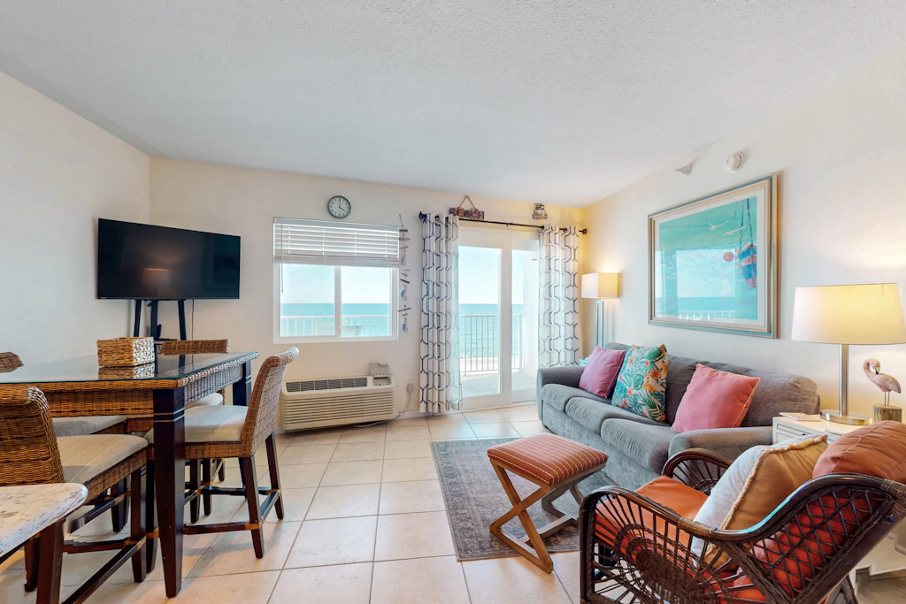 Gulf-front condo with shared pool & gym, balcony, WiFi, & great view