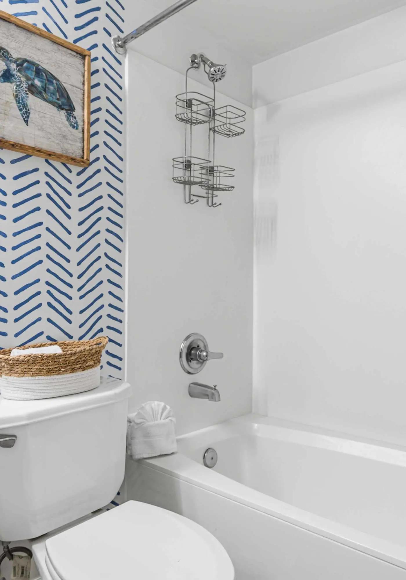 Stylish beach getaway with shared pool, private balcony, gulf views & fast WiFi