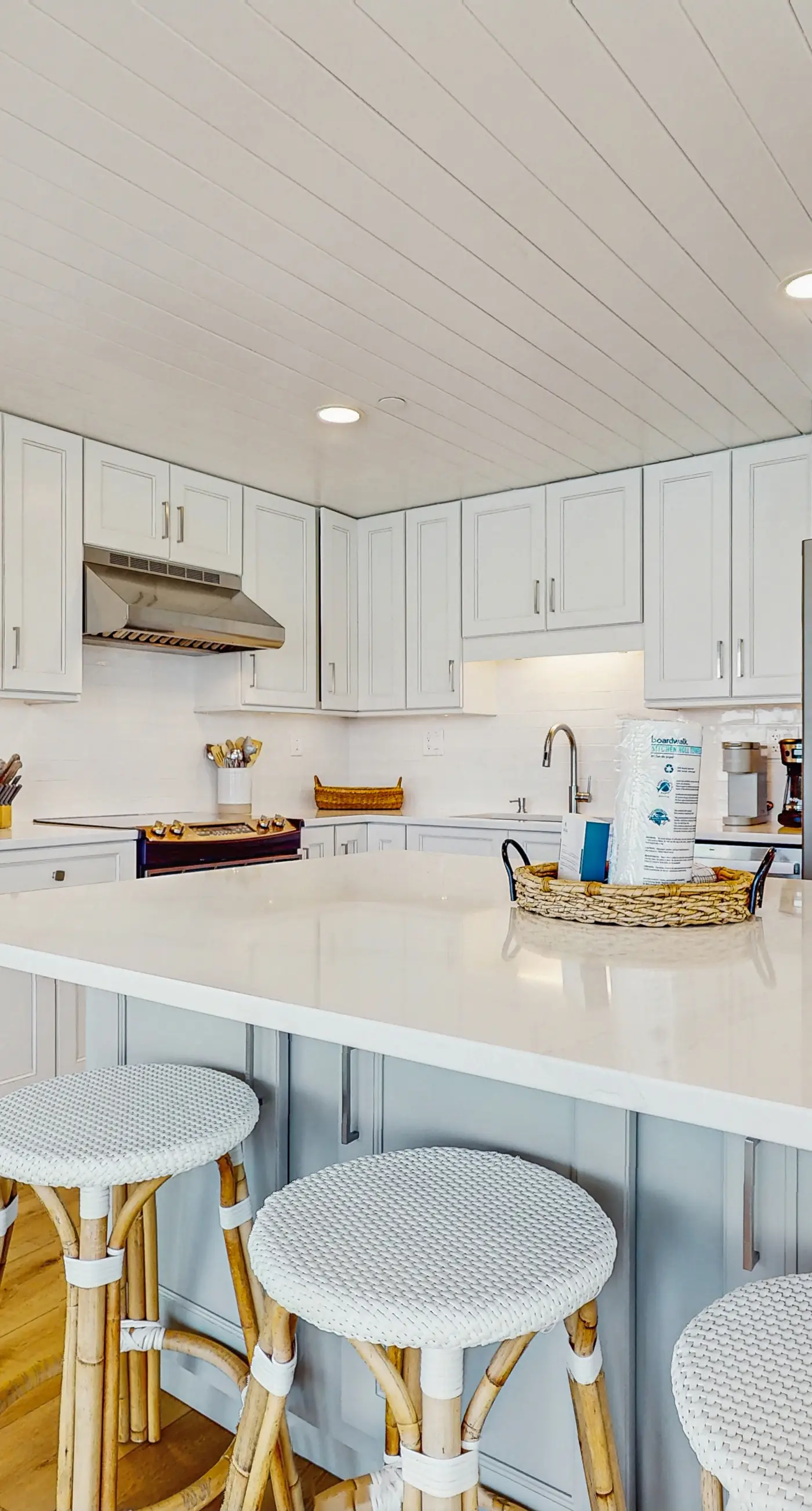 Lavish High Pointe condo with resort pool, amazing ocean view & pickleball