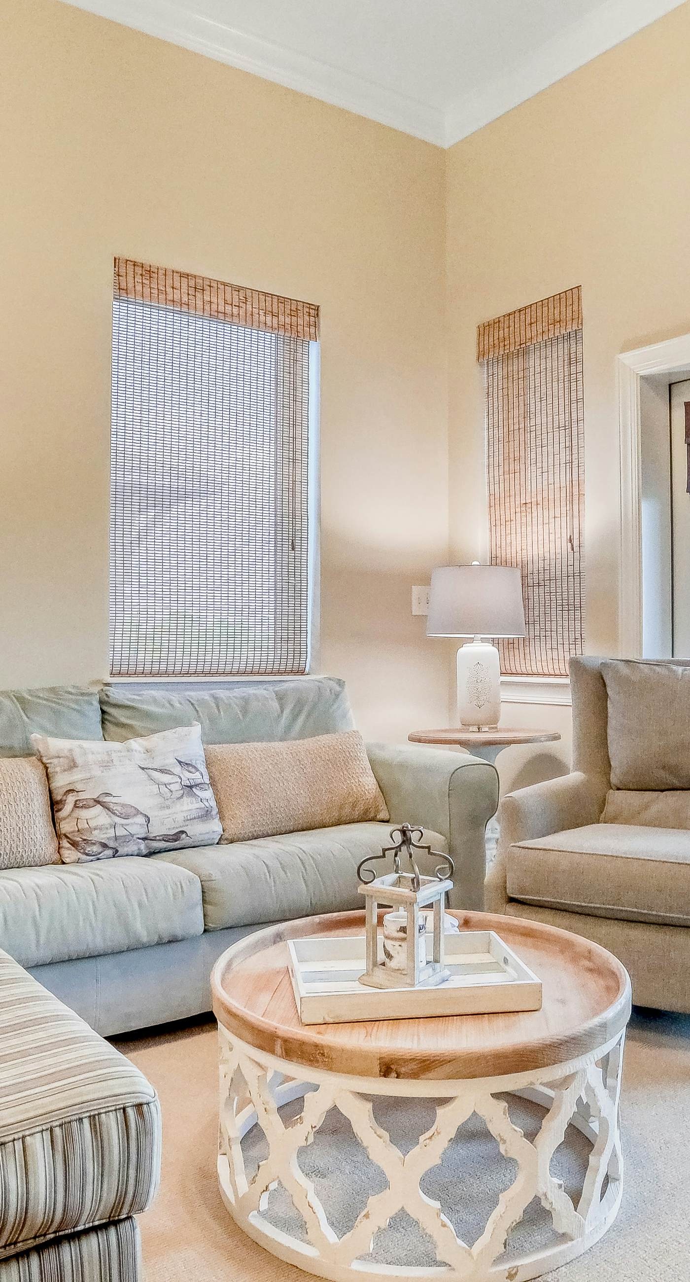 Lovely home with pool & balcony - walk to sparkling Gulf & white sand beach