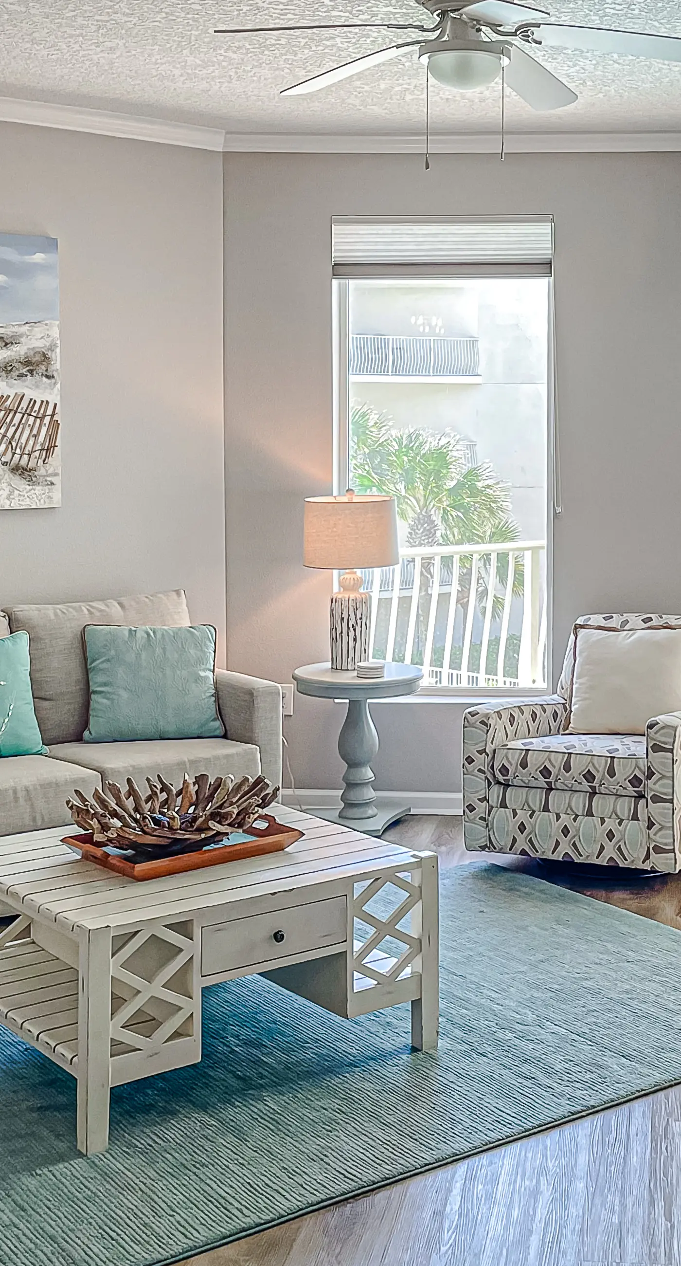 Beautifully decorated oceanfront condo with resort pool, & huge walk-in showers