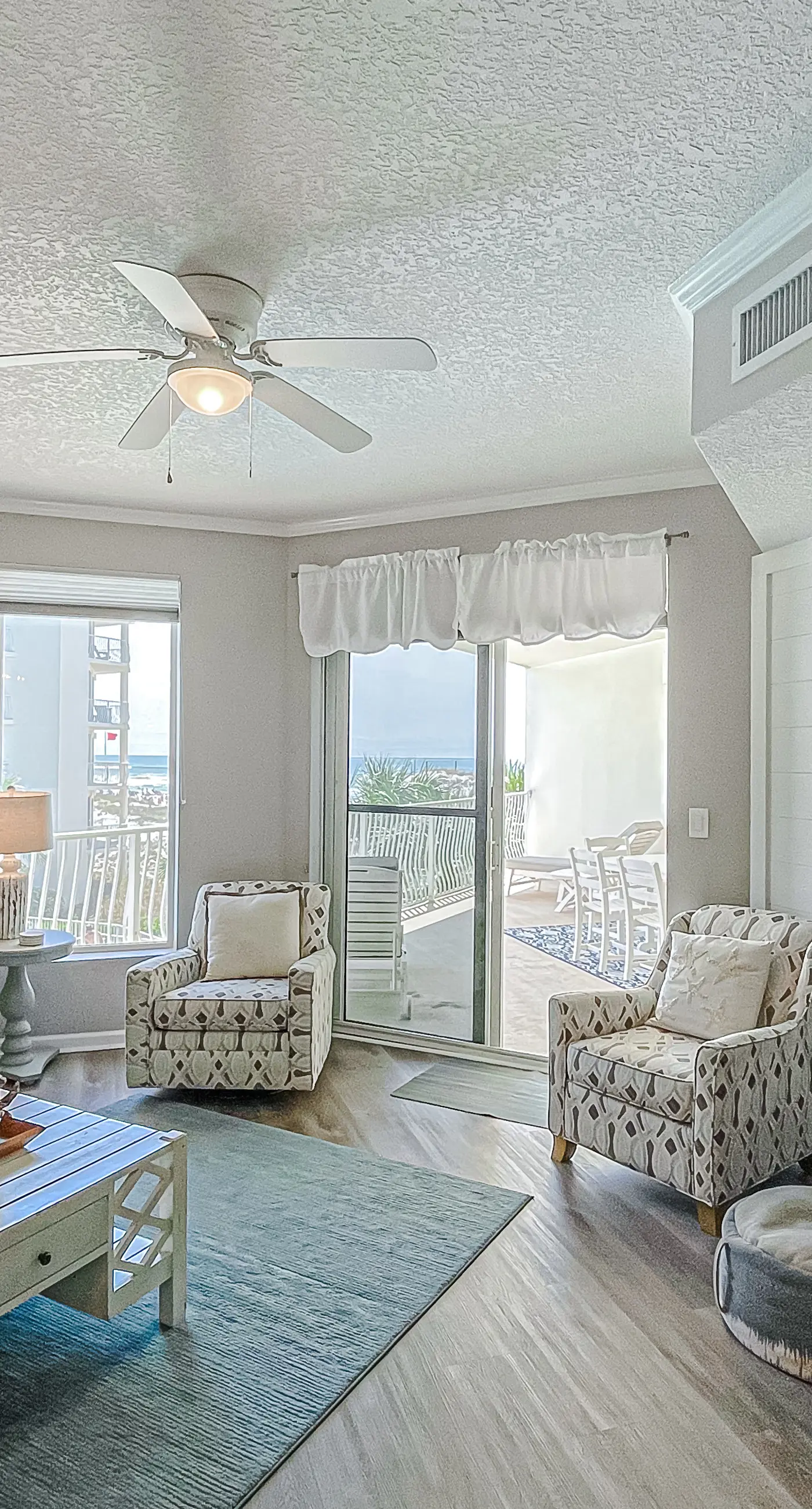 Beautifully decorated oceanfront condo with resort pool, & huge walk-in showers