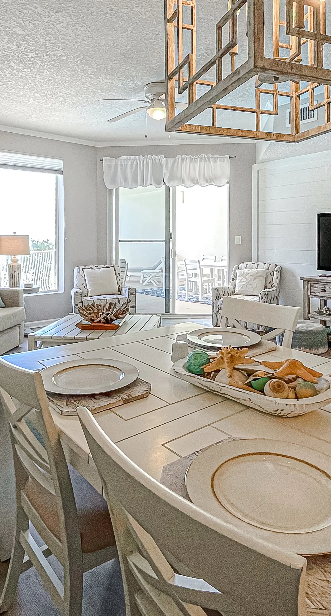 Beautifully decorated oceanfront condo with resort pool, & huge walk-in showers