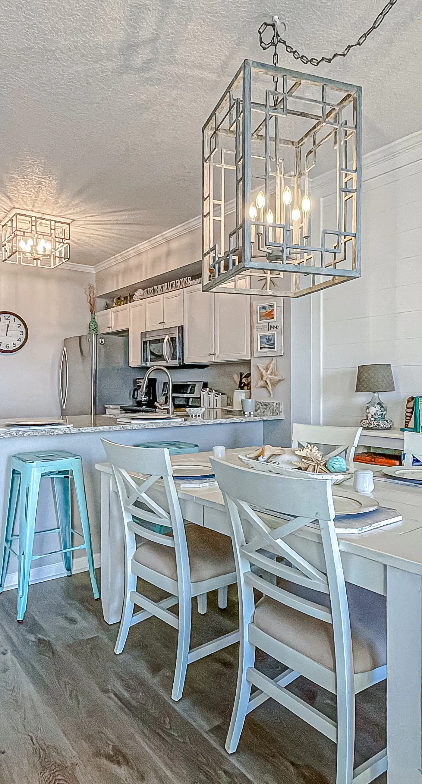 Beautifully decorated oceanfront condo with resort pool, & huge walk-in showers