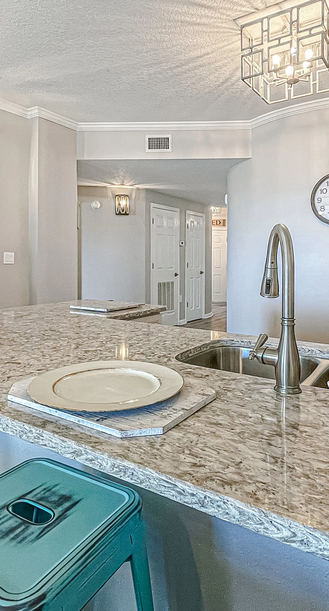 Beautifully decorated oceanfront condo with resort pool, & huge walk-in showers