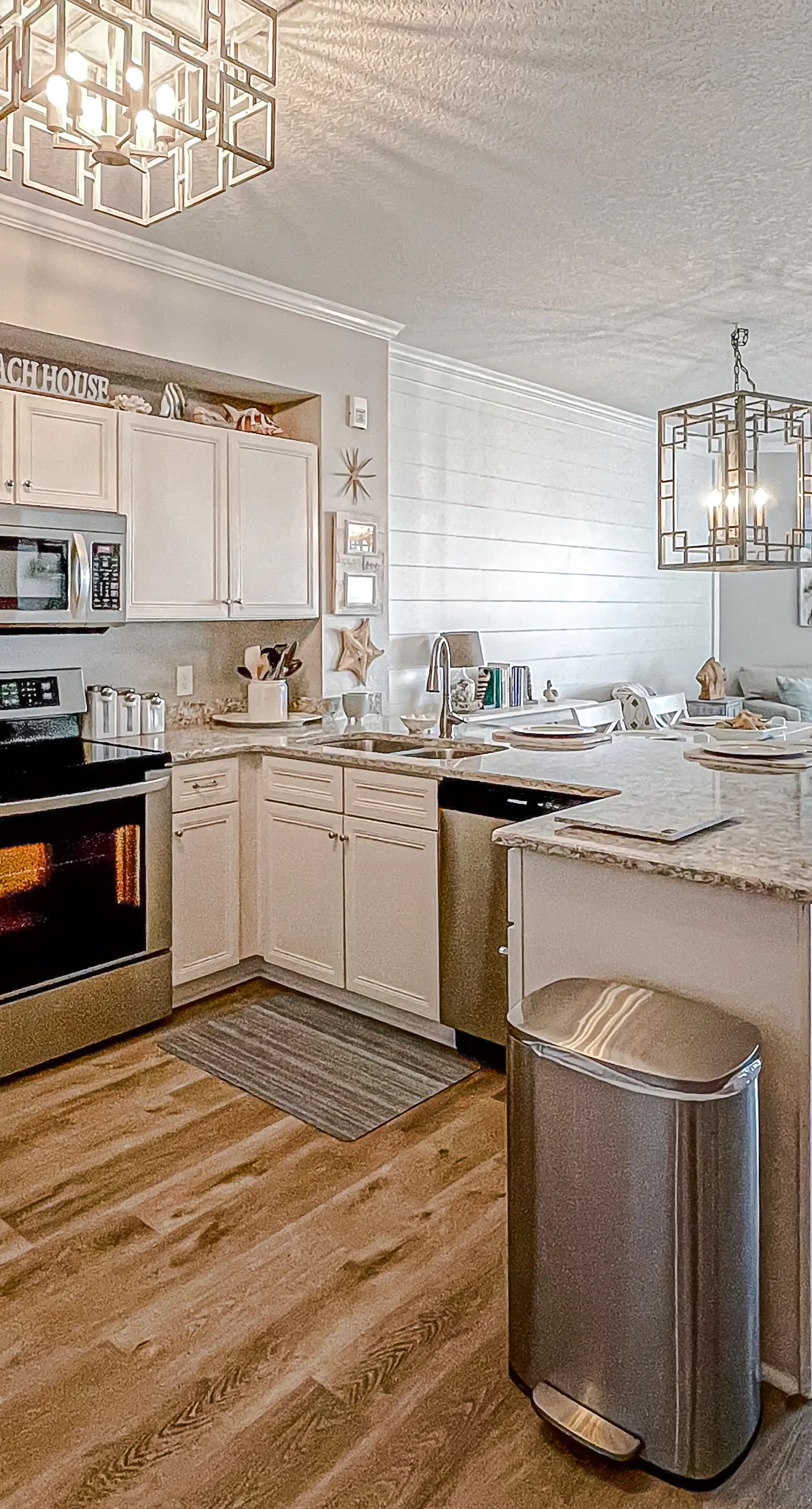 Beautifully decorated oceanfront condo with resort pool, & huge walk-in showers