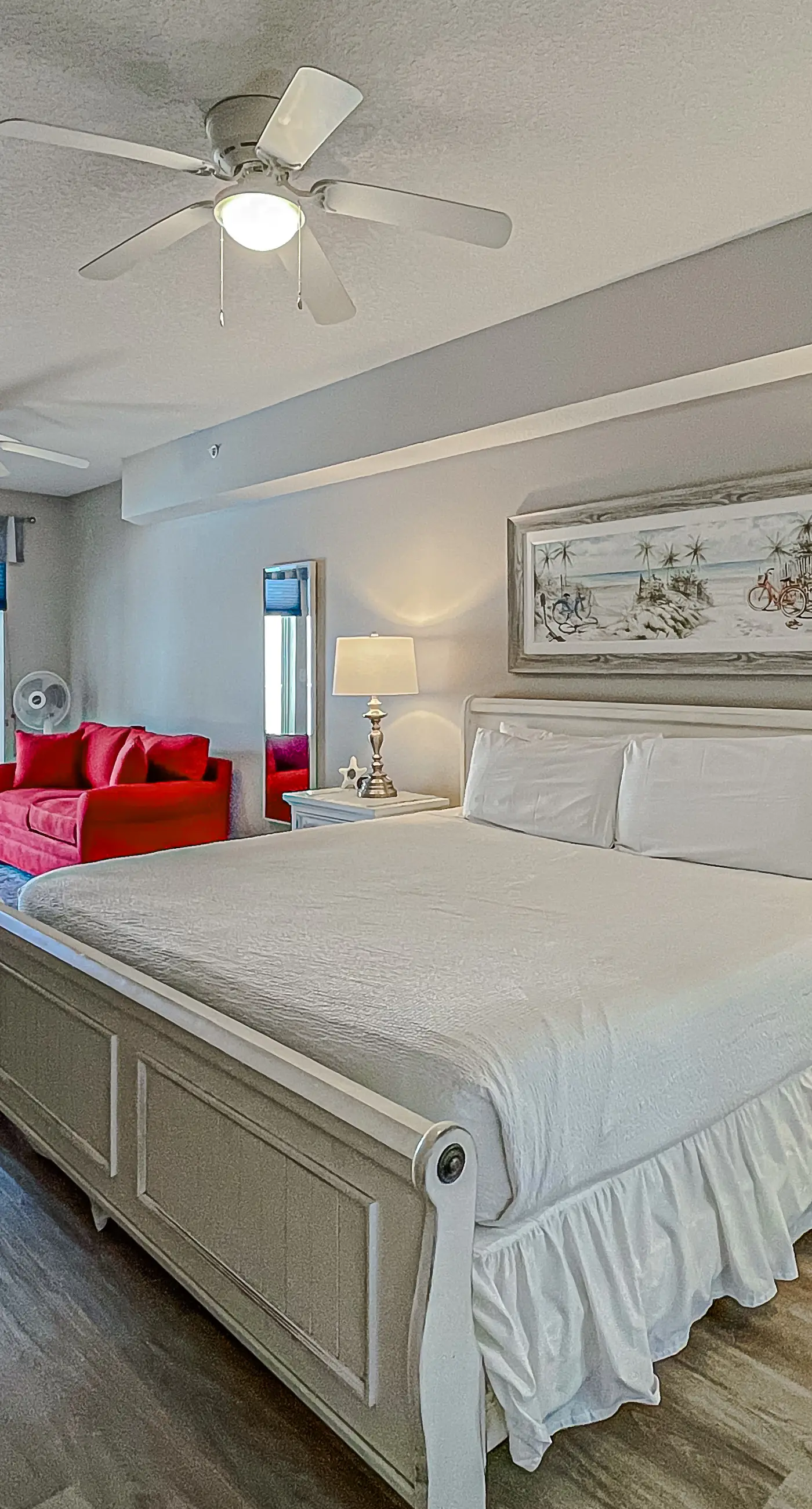 Beautifully decorated oceanfront condo with resort pool, & huge walk-in showers