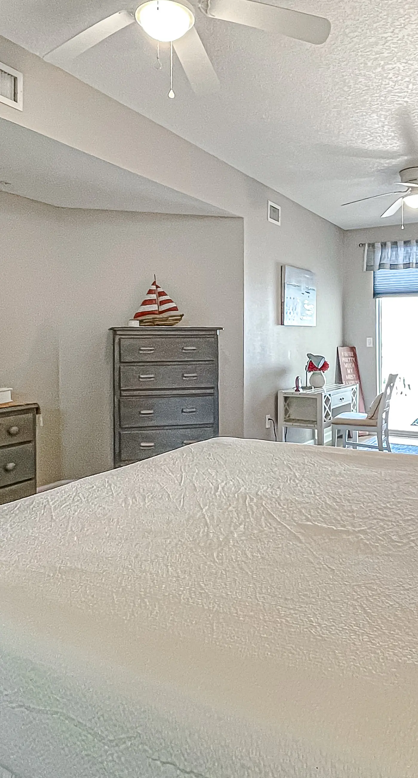 Beautifully decorated oceanfront condo with resort pool, & huge walk-in showers