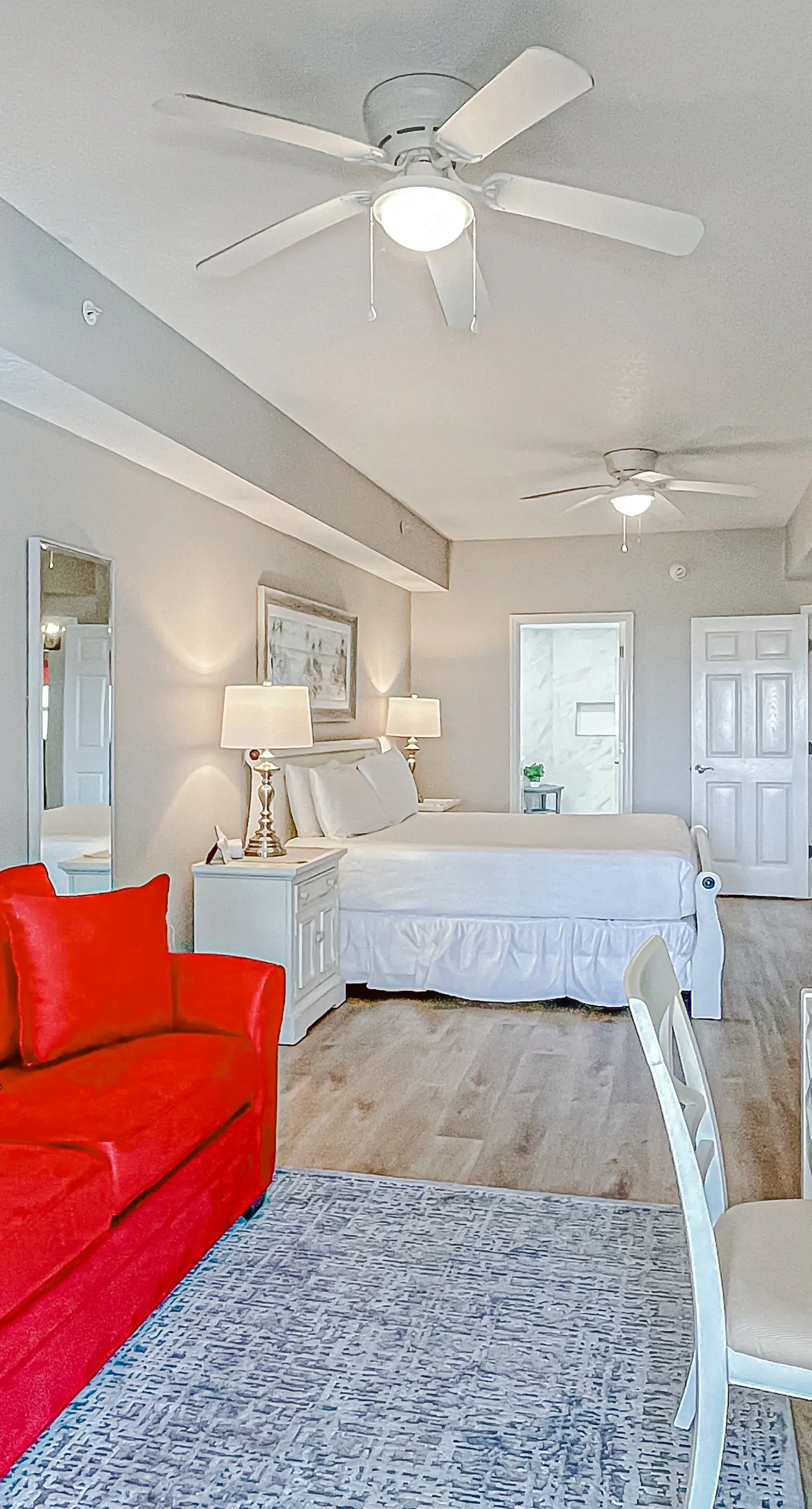 Beautifully decorated oceanfront condo with resort pool, & huge walk-in showers