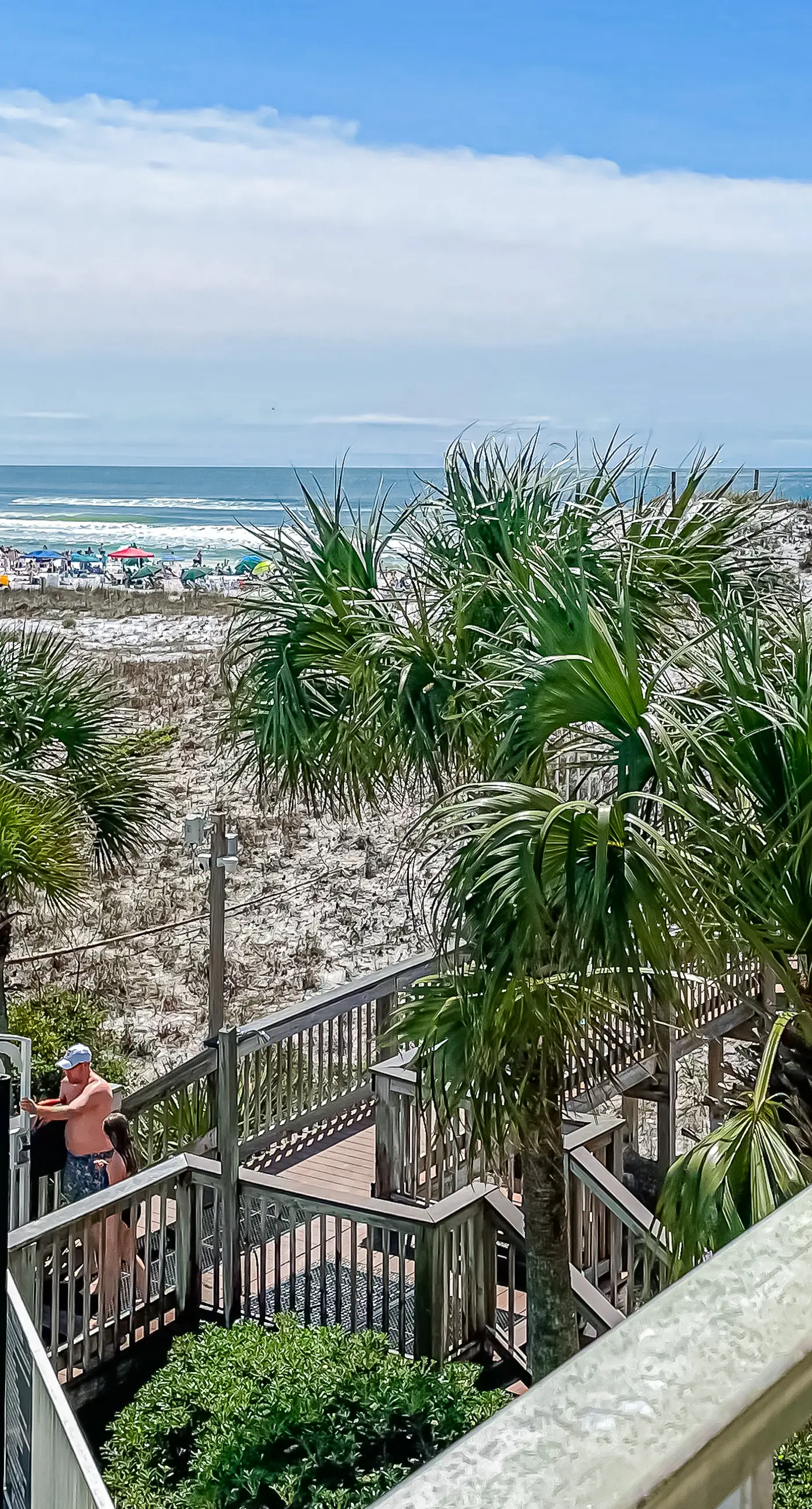 Beautifully decorated oceanfront condo with resort pool, & huge walk-in showers