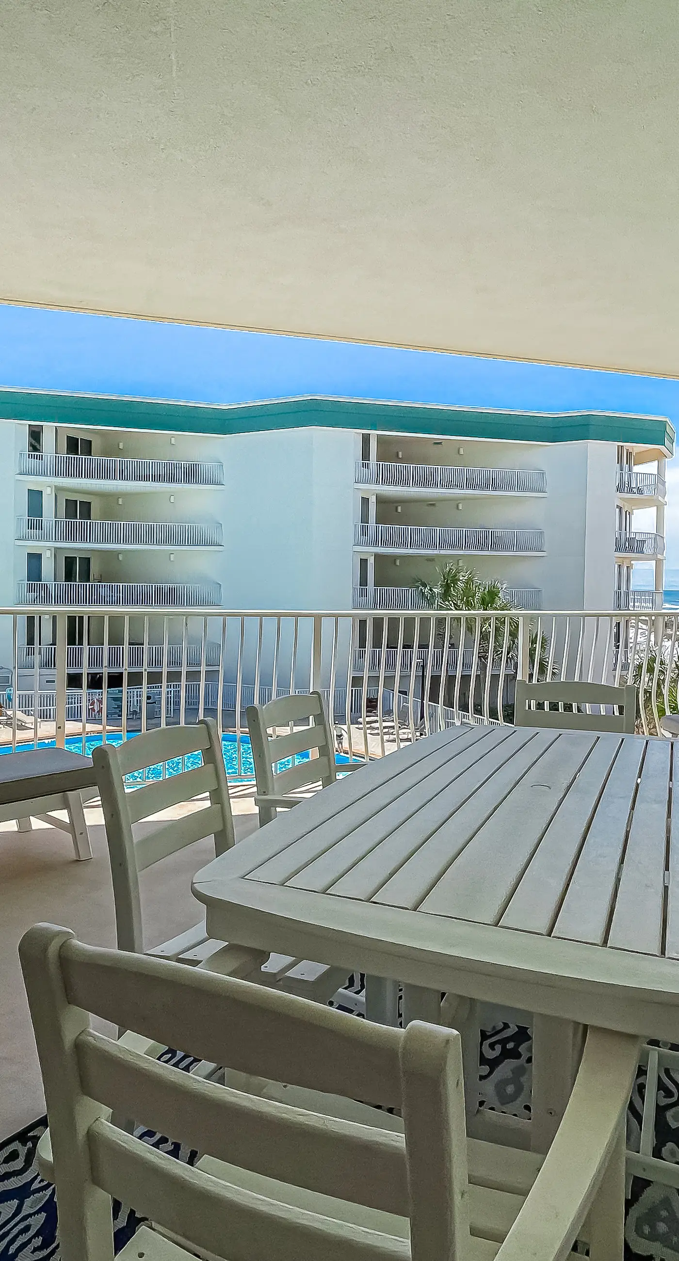 Beautifully decorated oceanfront condo with resort pool, & huge walk-in showers