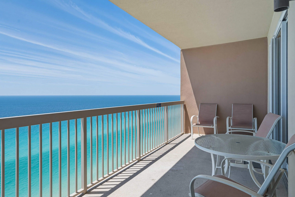 24th-floor oceanfront condo with pool access, ocean view & W/D