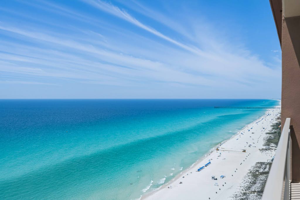 24th-floor oceanfront condo with pool access, ocean view & W/D