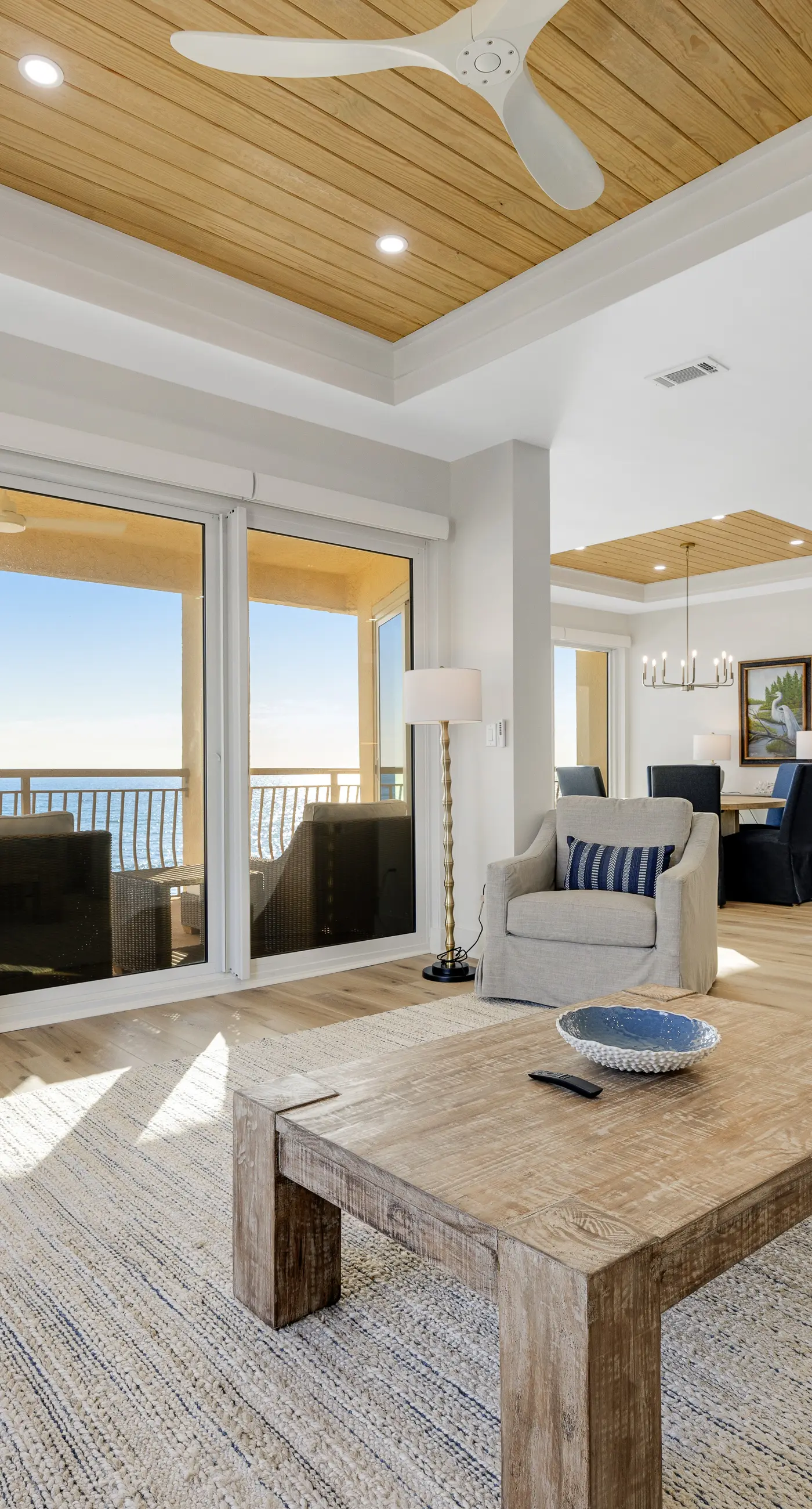 Luxuriously renovated condo with Gulf views, beach access, pool, & hot tub