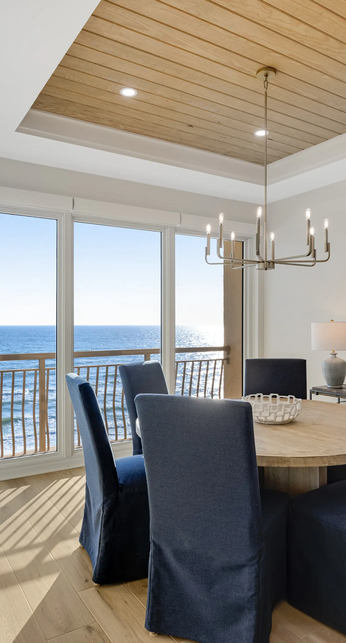 Luxuriously renovated condo with Gulf views, beach access, pool, & hot tub