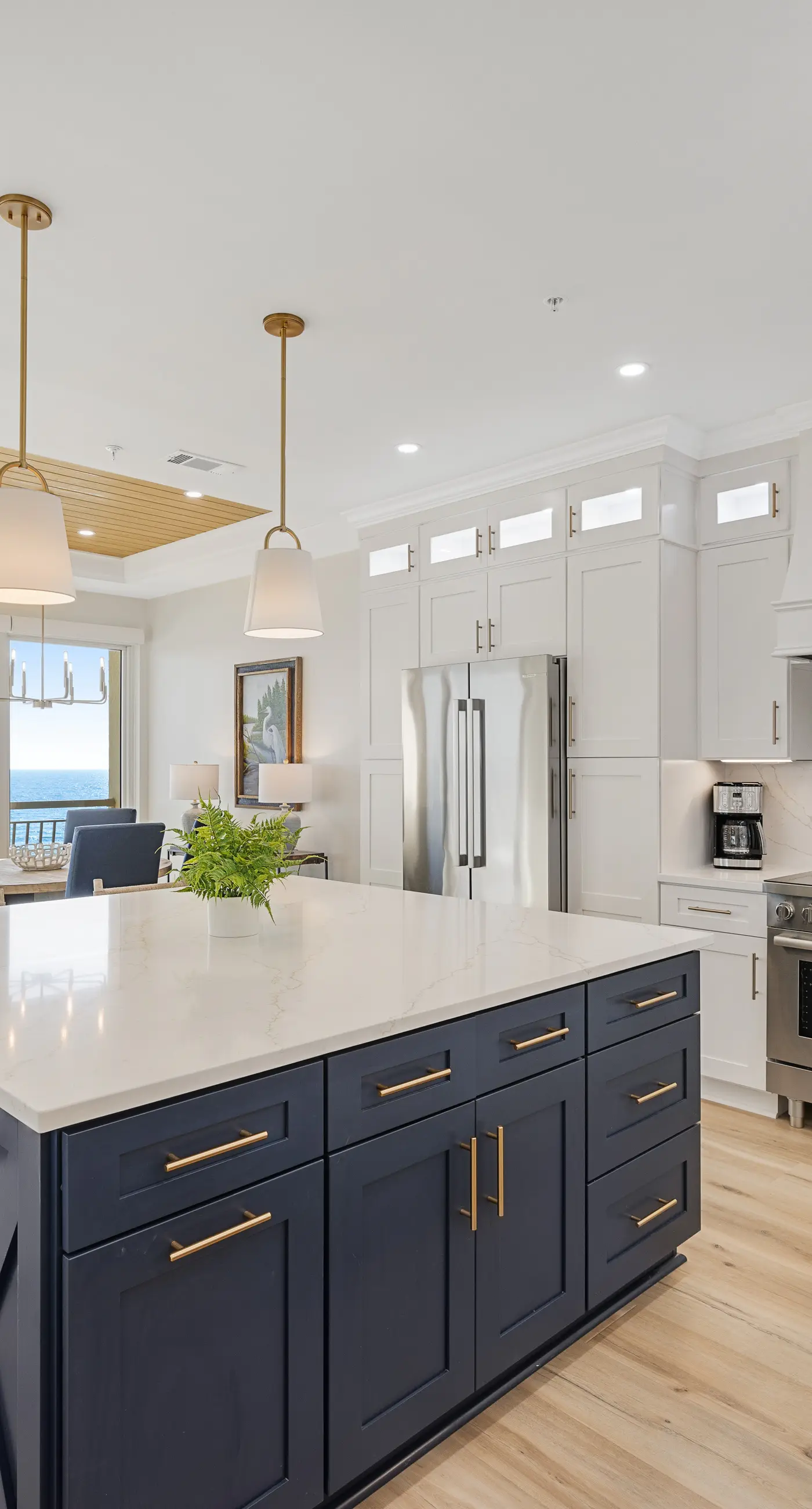 Luxuriously renovated condo with Gulf views, beach access, pool, & hot tub