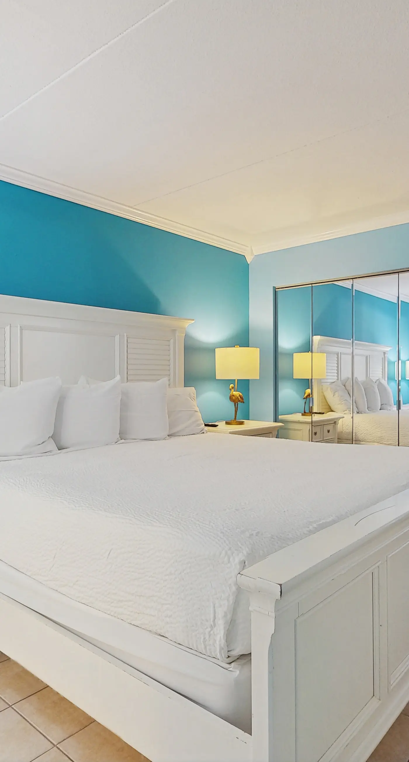 3rd-floor updated condo with Gulf-front views - short drive to shopping