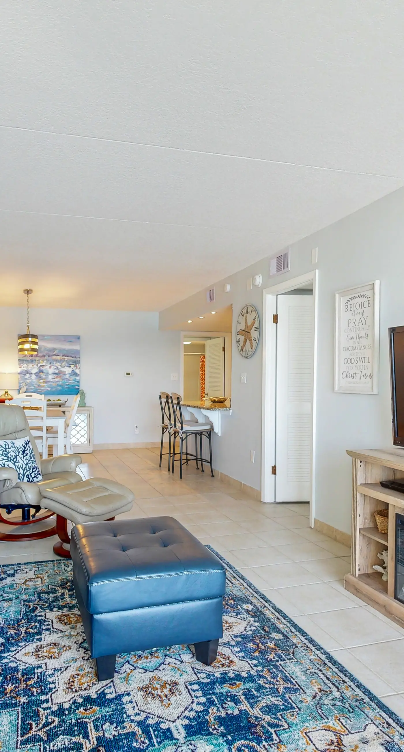 Gulf-front escape with pool, balcony view, amazing beach access & tennis