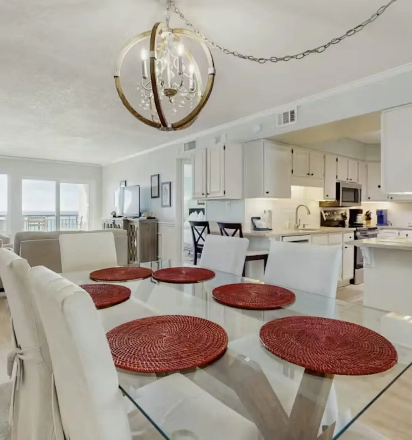 Island Echos 6E  Updated beachfront condo with beach setup & quick drive to entertainment