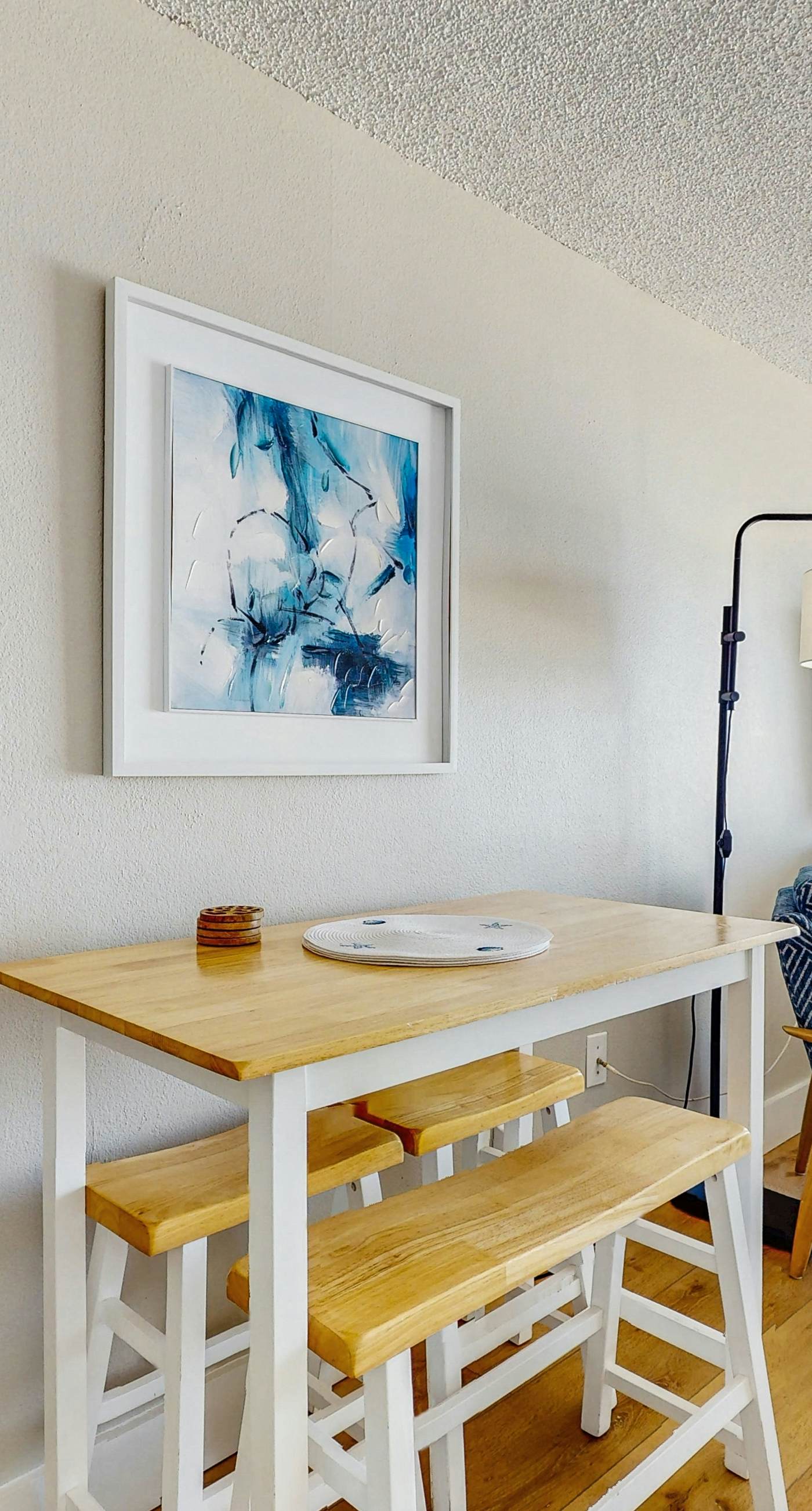 Islander W 402 - Fourth floor oceanfront studio w/ ocean views, pool access, central AC, and WiFi