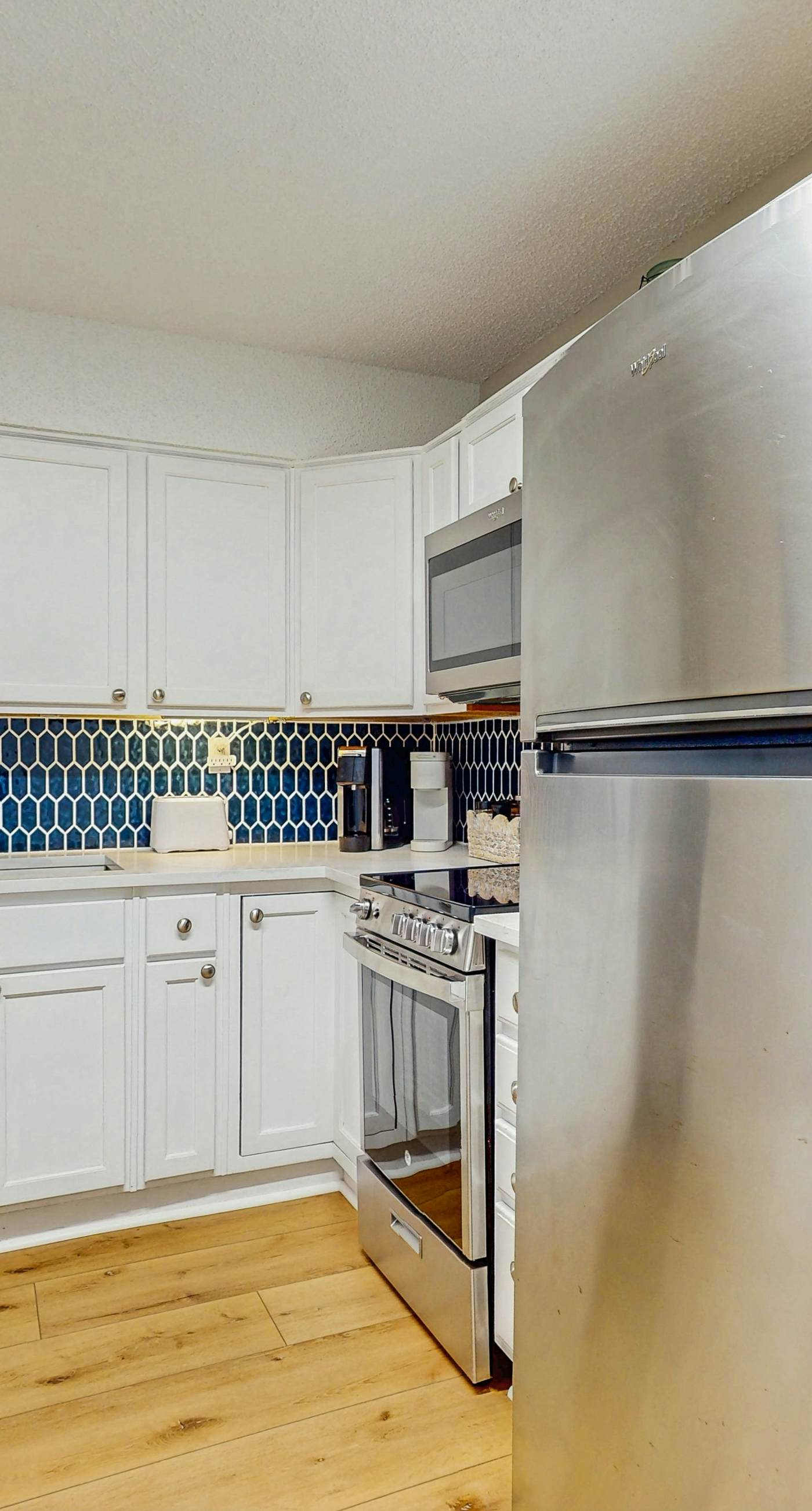 Islander W 402 - Fourth floor oceanfront studio w/ ocean views, pool access, central AC, and WiFi