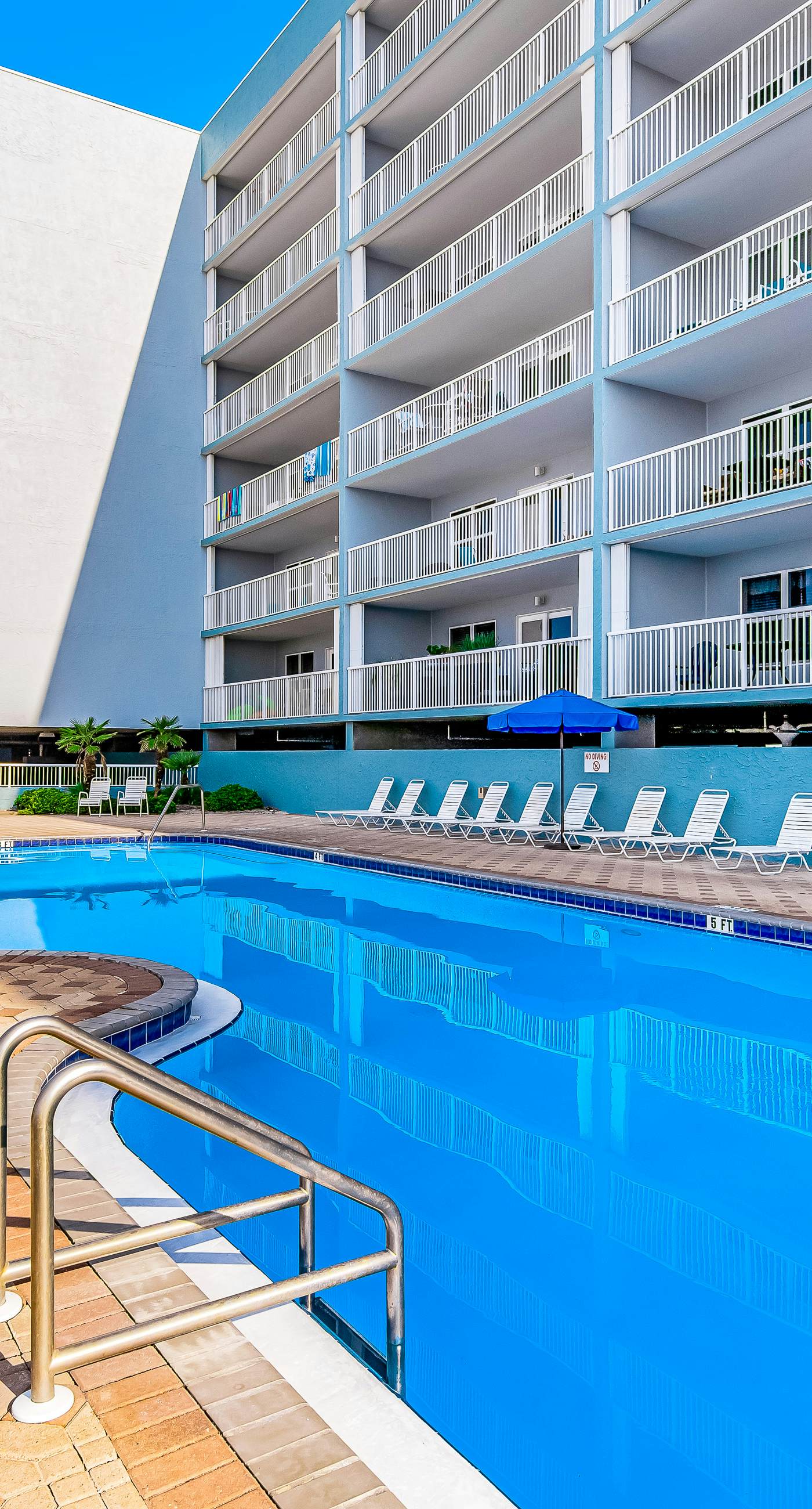 Islander W 402 - Fourth floor oceanfront studio w/ ocean views, pool access, central AC, and WiFi
