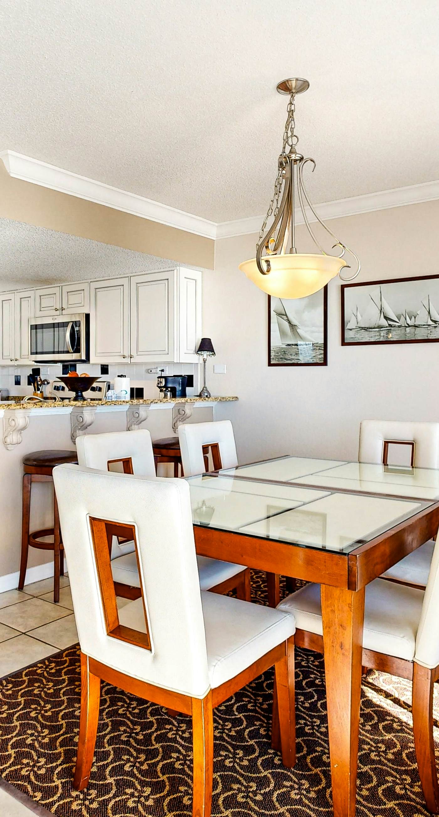 Islander E 7006 - Seventh floor condo with ocean view, washer&dryer, and pool - walk to dining