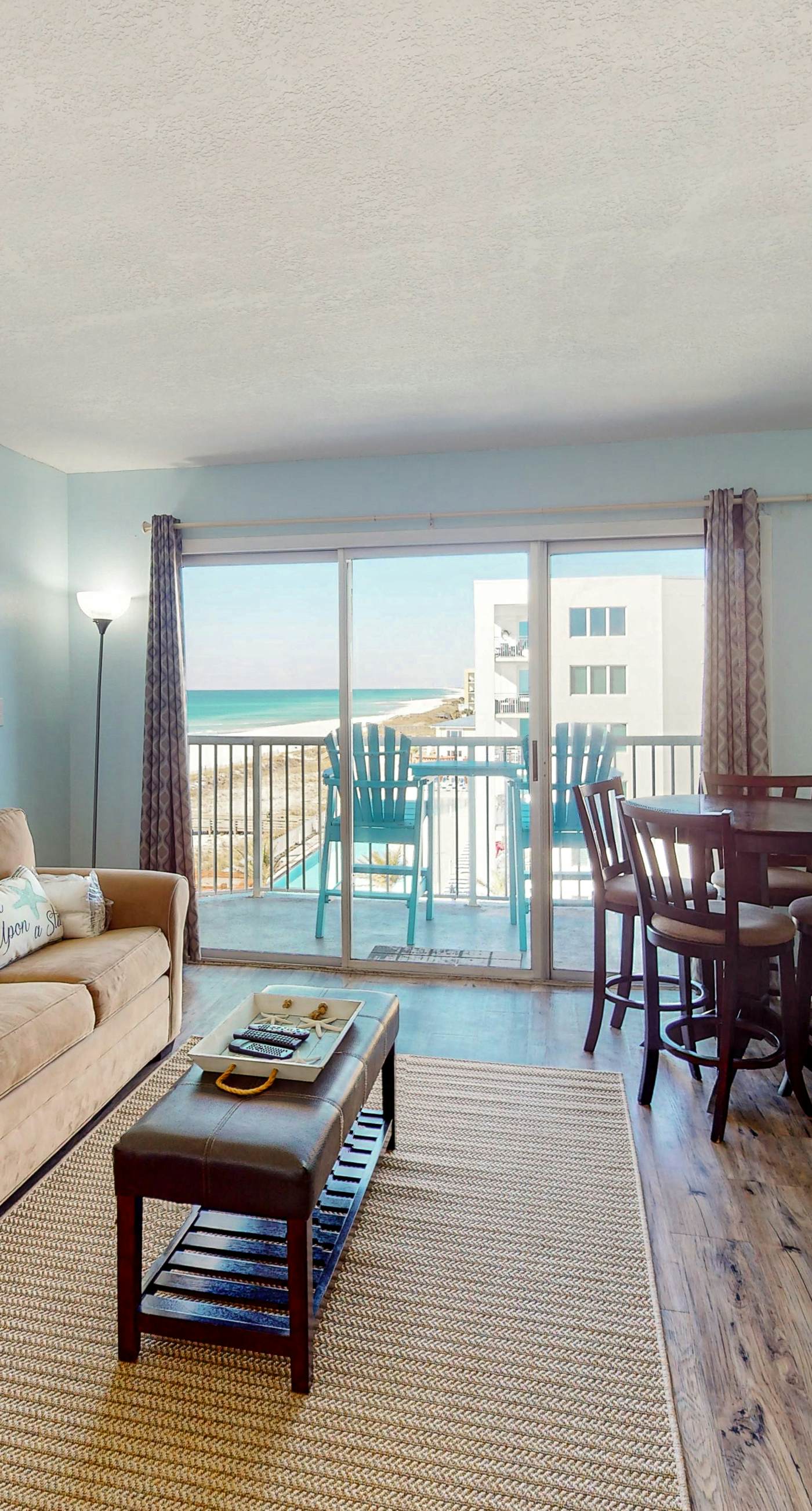 Islander W 605 - Sixth floor oceanfront condo with pool access, central AC, and sunset ocean view