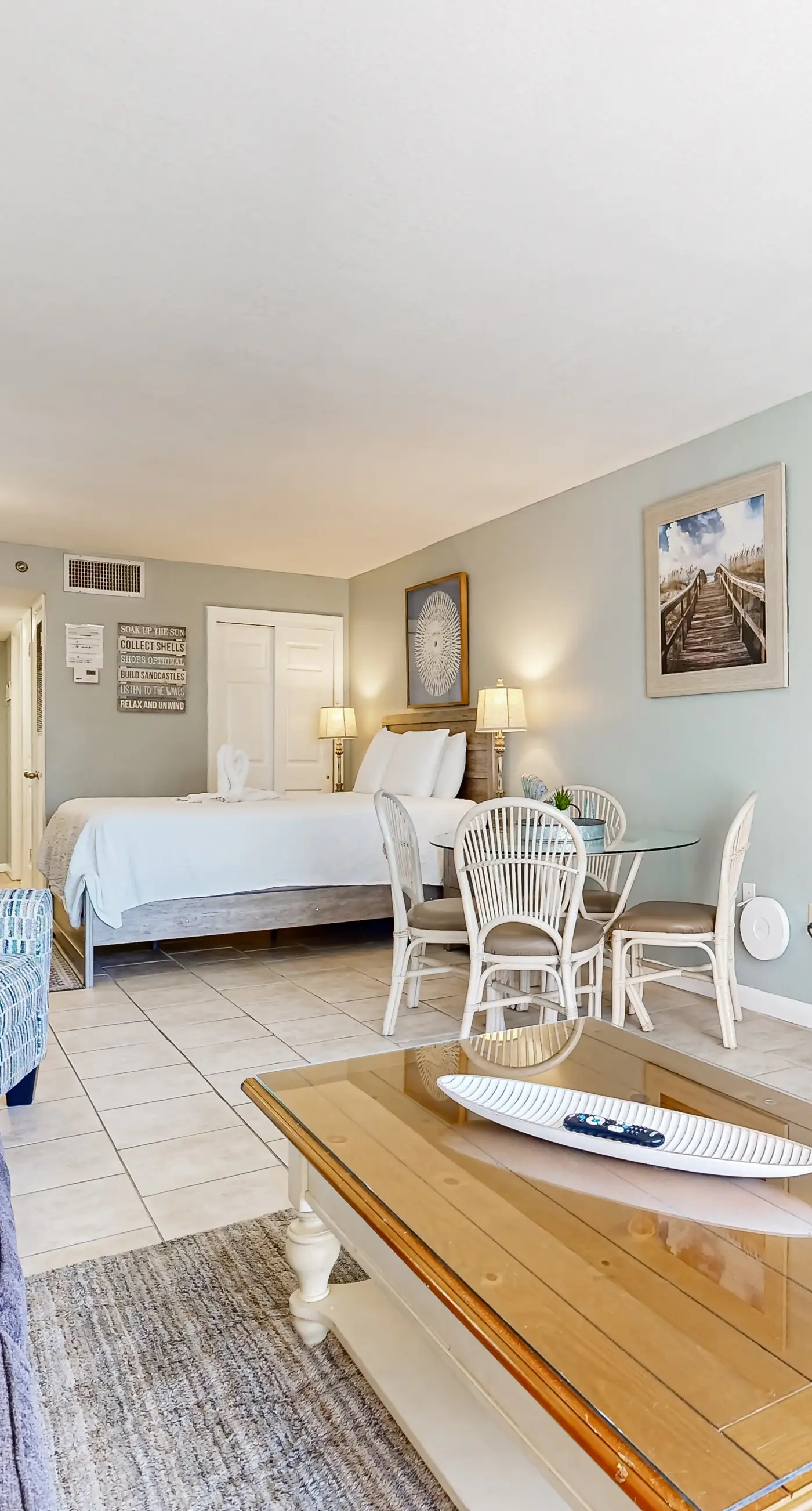 Islander W 205 - Updated, Coastal Condo w/ Steps To The Gulf, Close To Entertainment