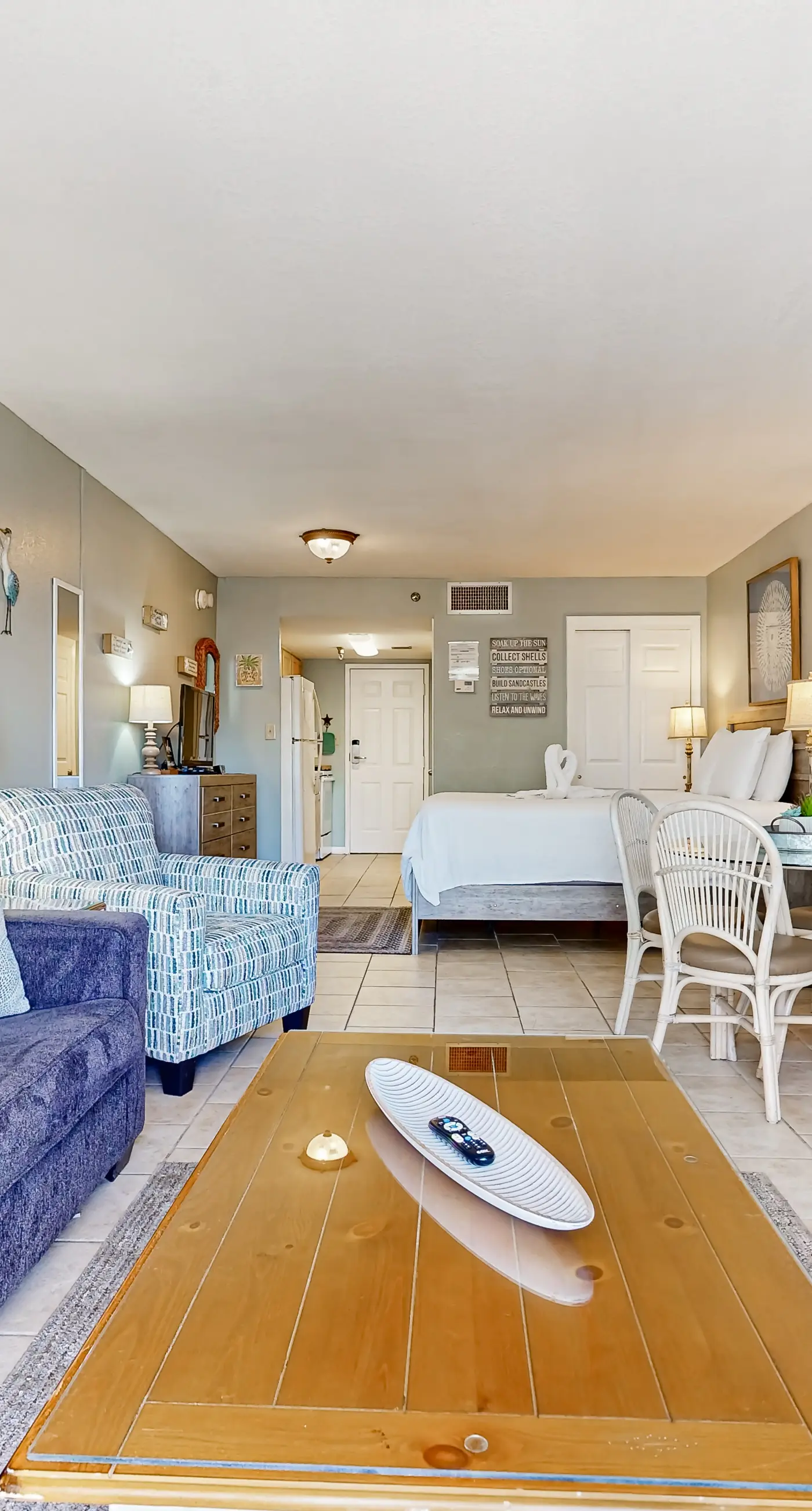 Islander W 205 - Updated, Coastal Condo w/ Steps To The Gulf, Close To Entertainment