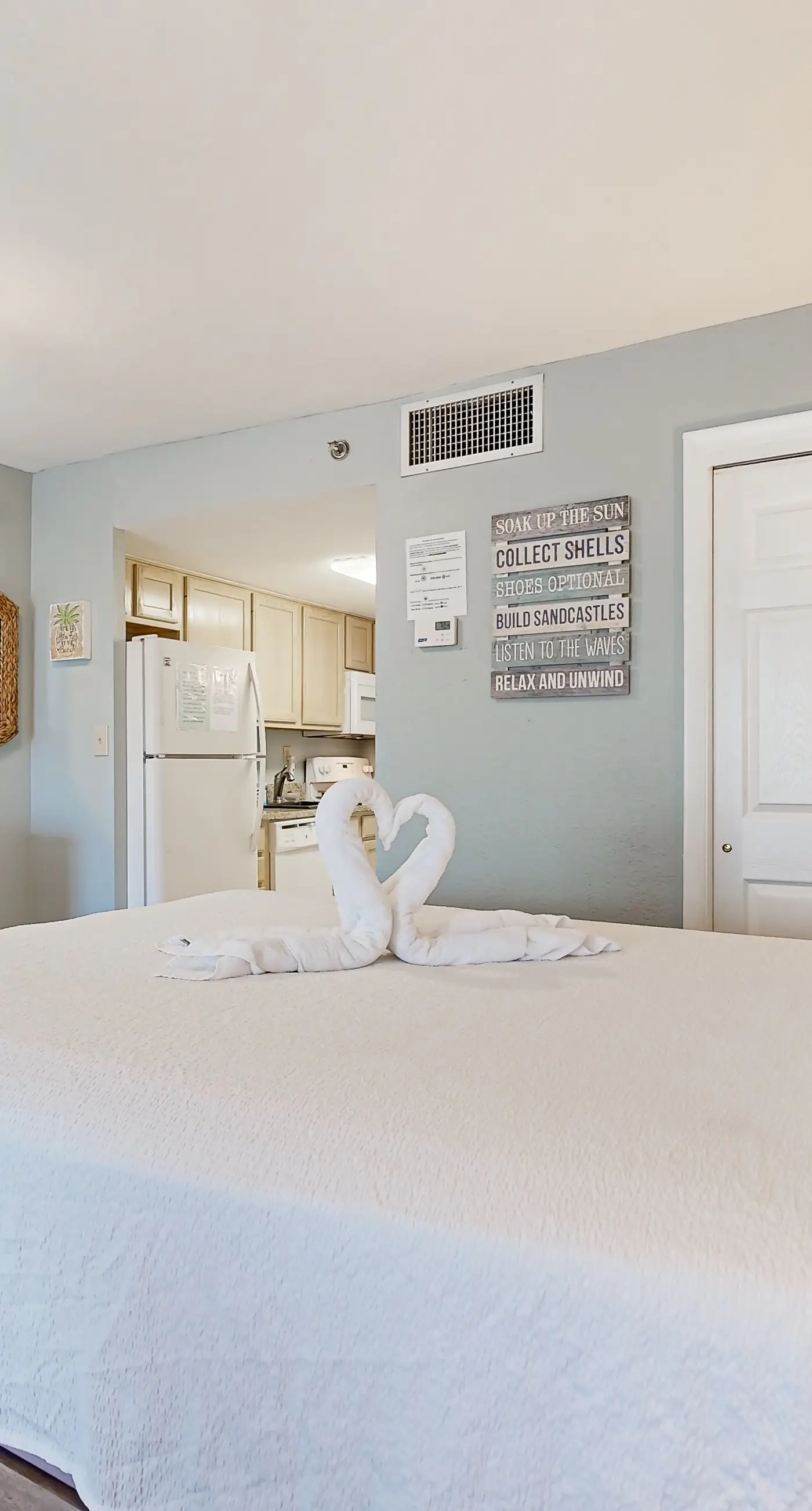 Islander W 205 - Updated, Coastal Condo w/ Steps To The Gulf, Close To Entertainment