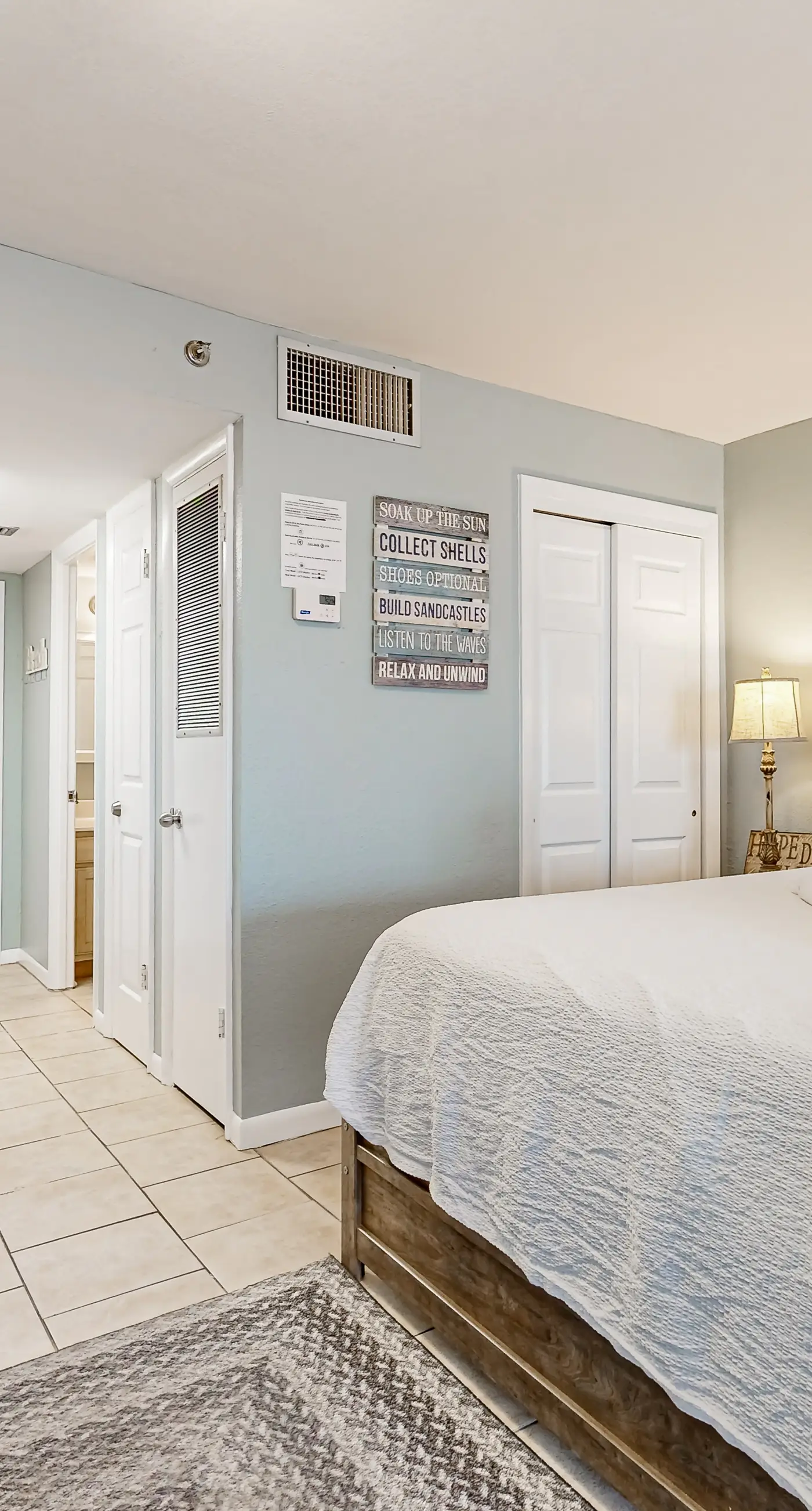 Islander W 205 - Updated, Coastal Condo w/ Steps To The Gulf, Close To Entertainment