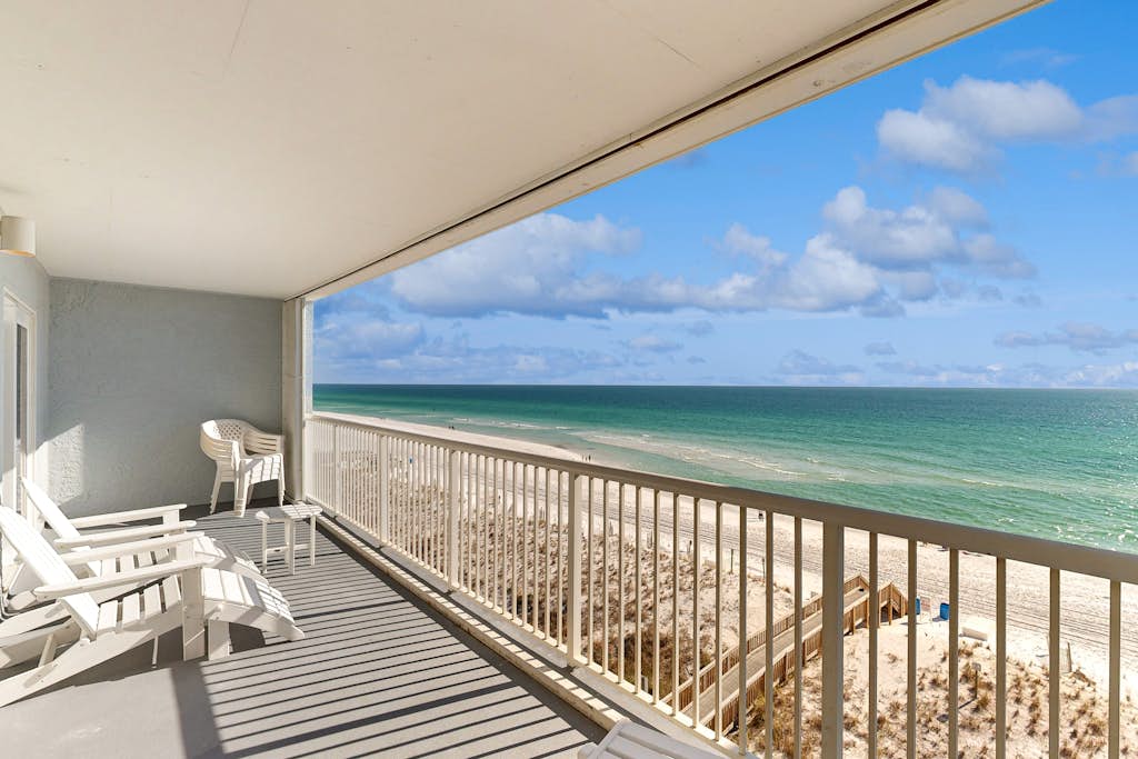 Large, sixth-floor oceanfront condo with ocean views, pool access, & central AC