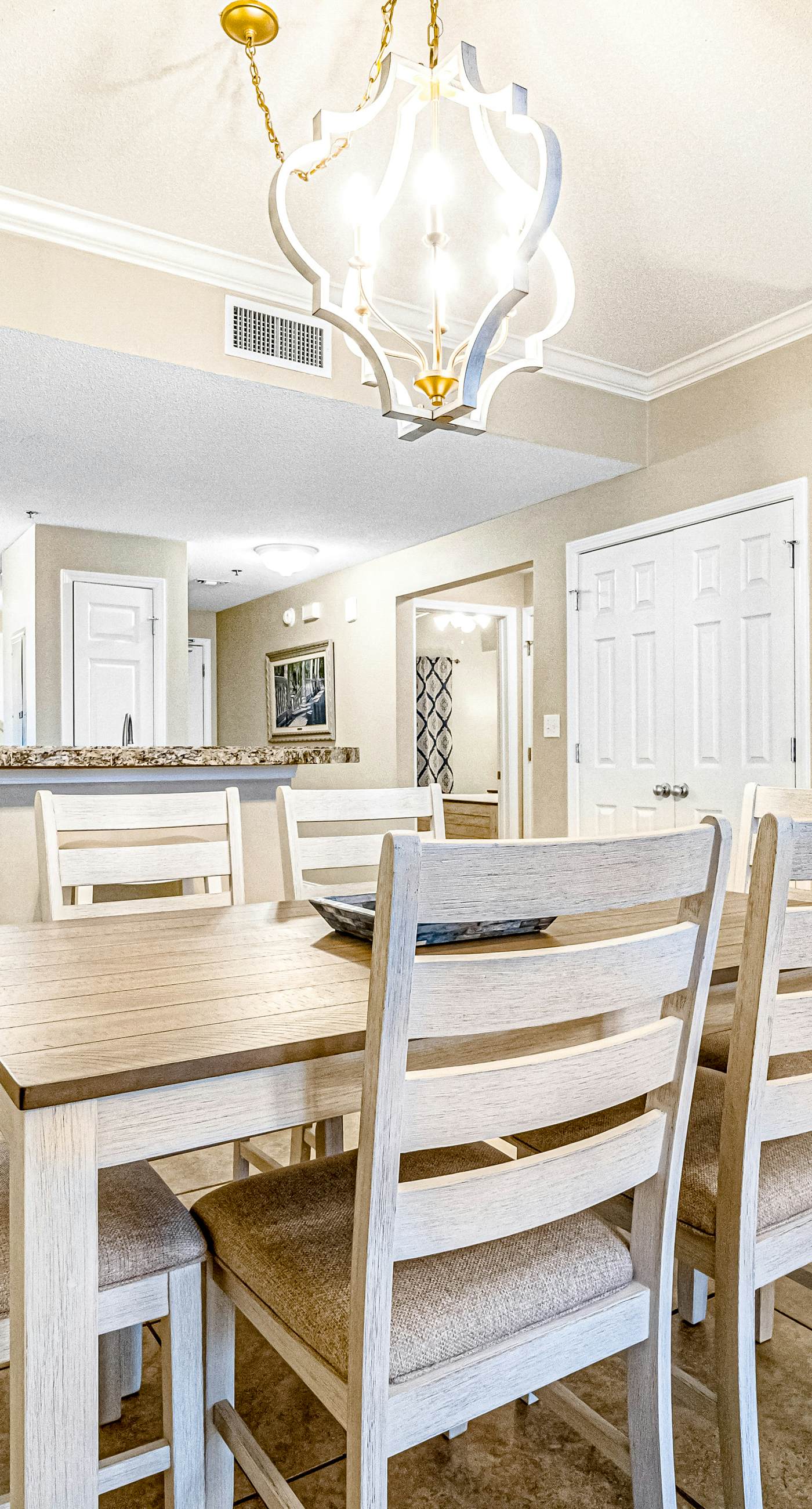 Gulf-front condo with pools, hot tub & tennis - walk to dining