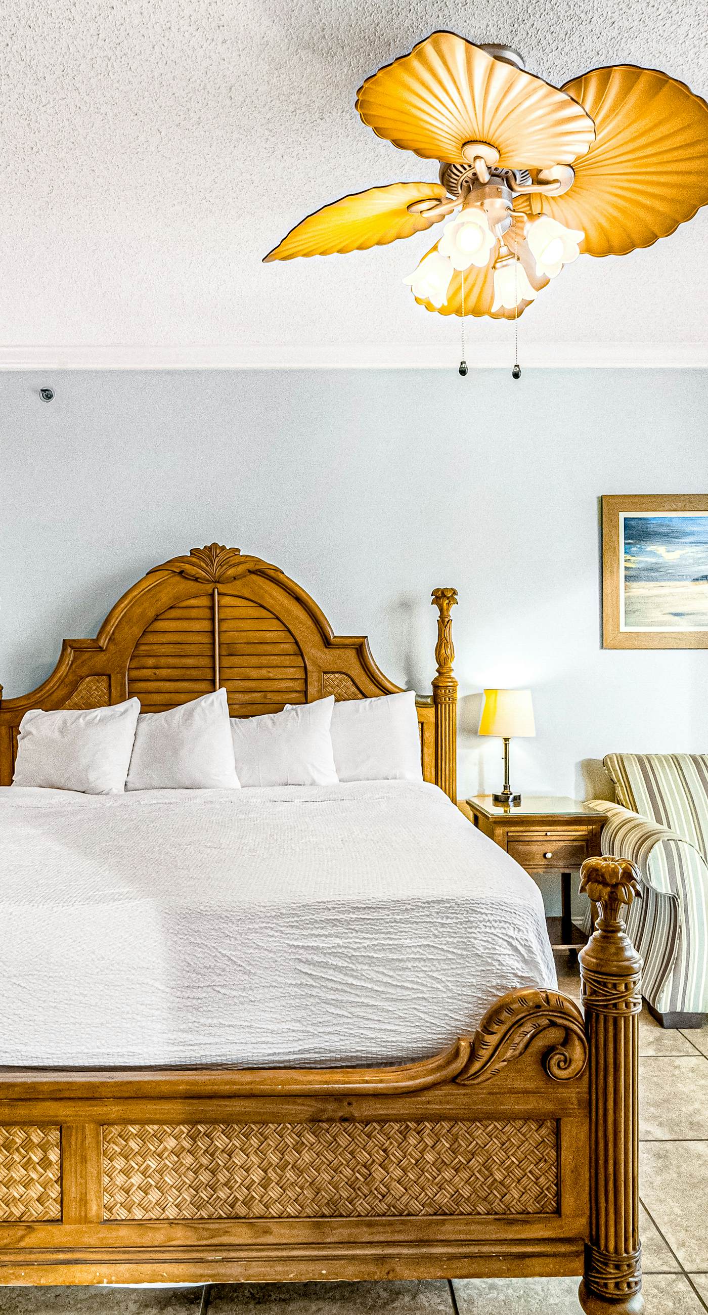 Gulf-front condo with pools, hot tub & tennis - walk to dining