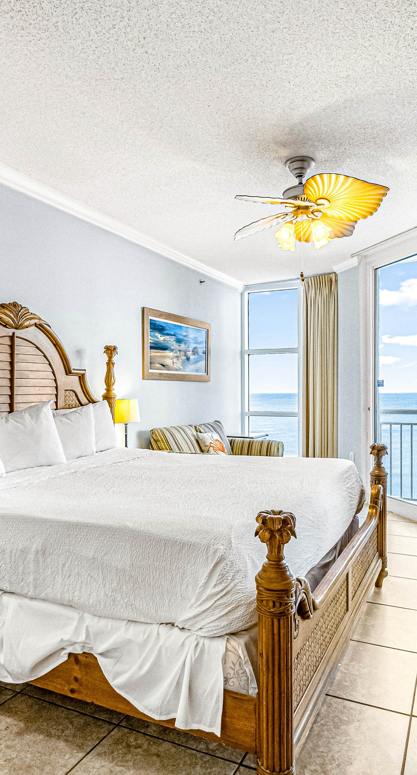 Gulf-front condo with pools, hot tub & tennis - walk to dining