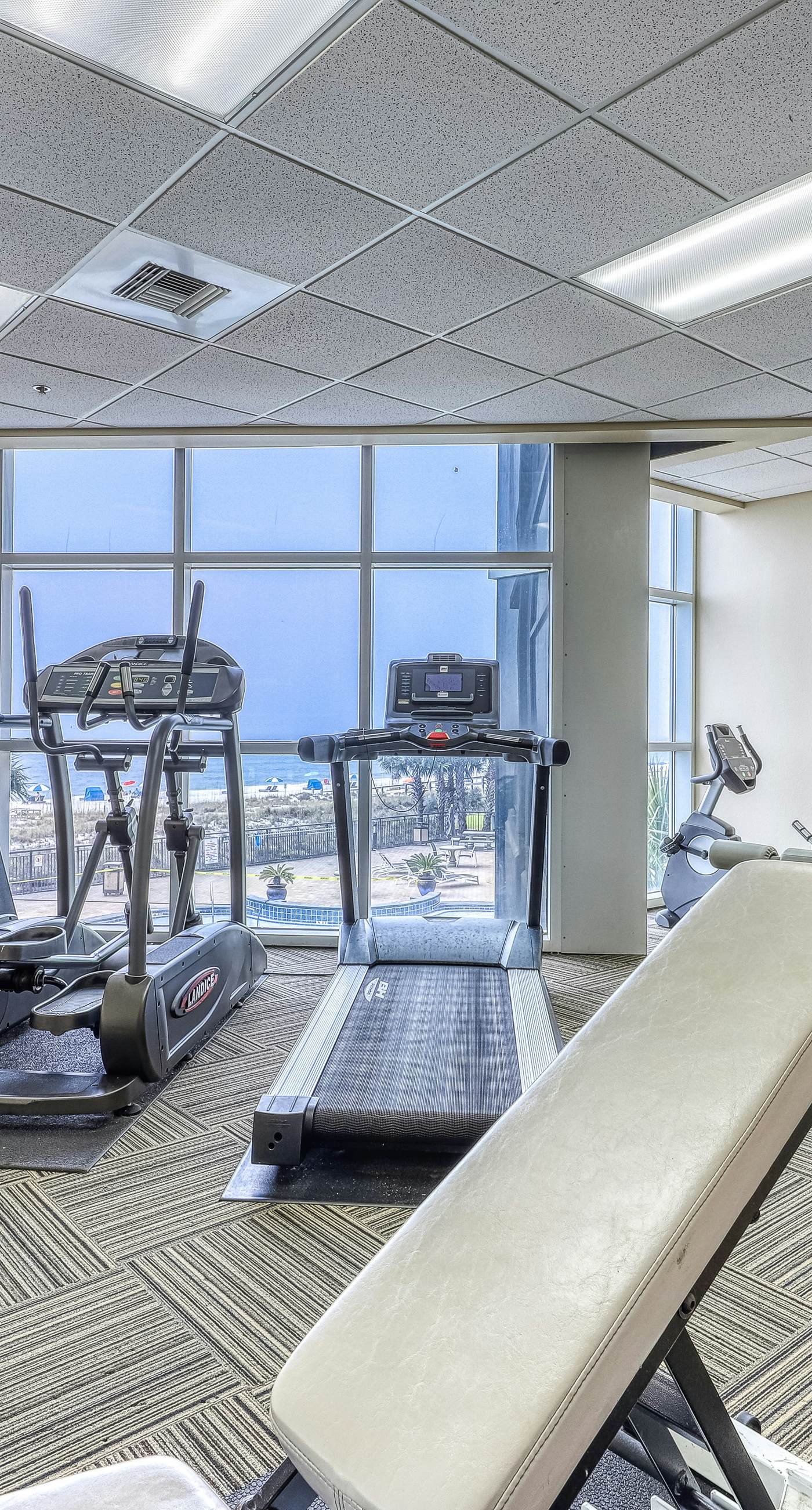 Gulf-front condo with pools, hot tub & tennis - walk to dining