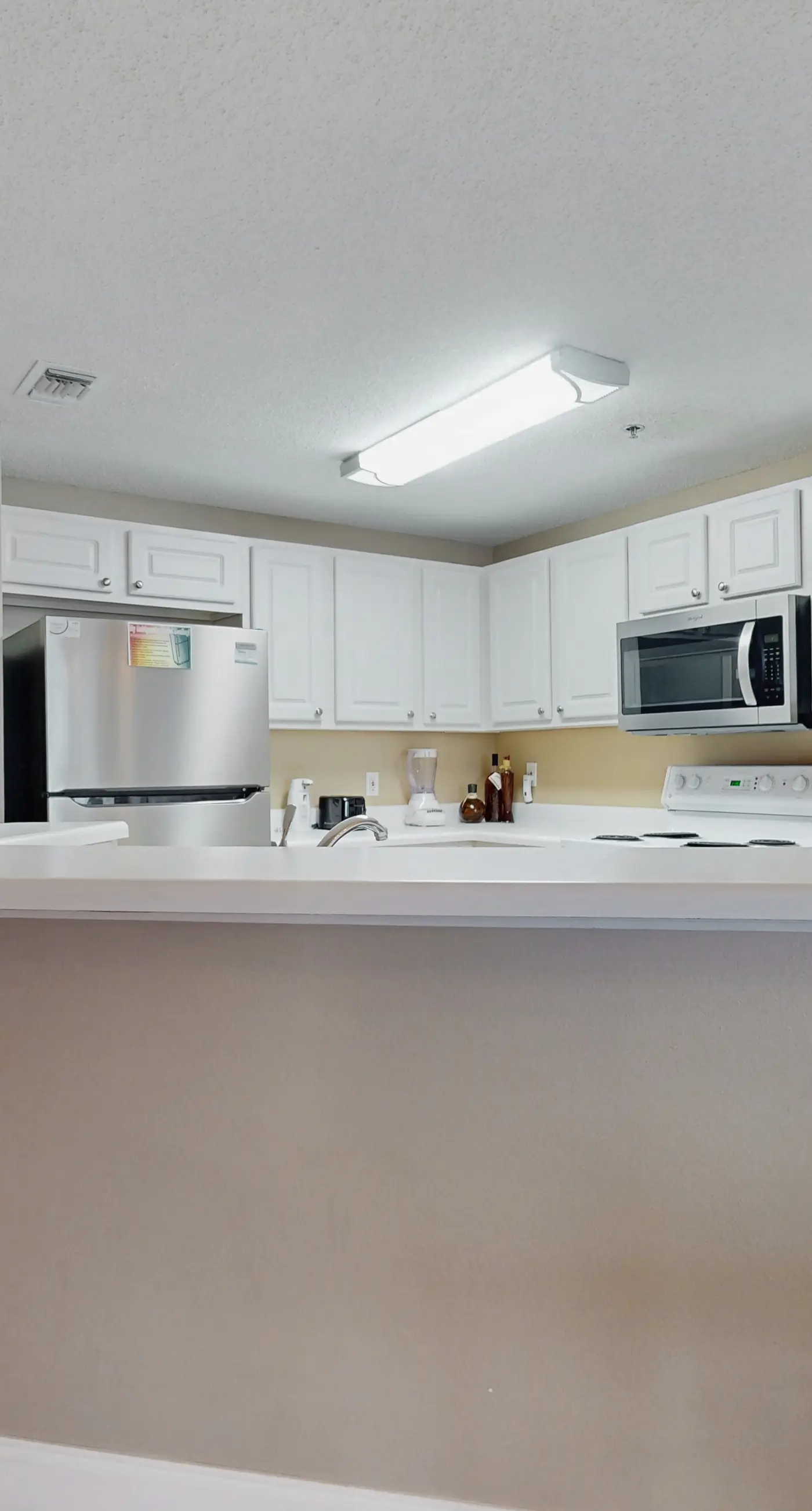 11th-floor, Gulf-front condo with views, pools, hot tub & tennis