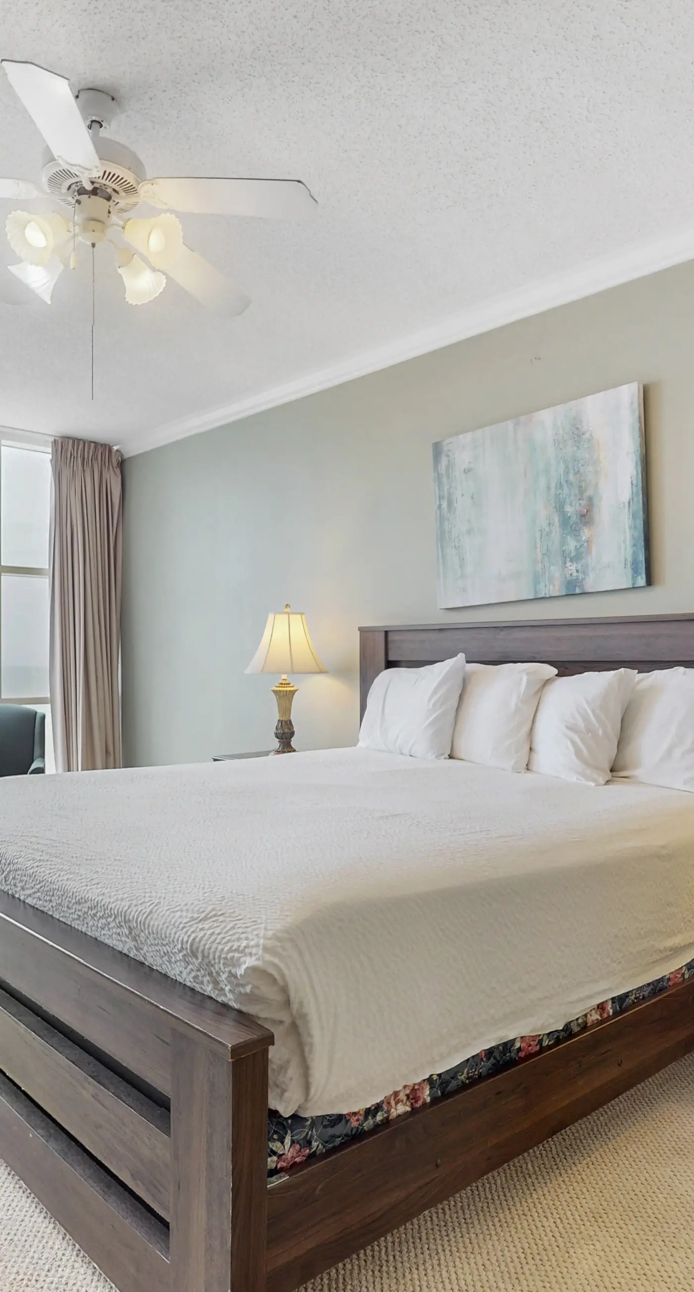 11th-floor, Gulf-front condo with views, pools, hot tub & tennis