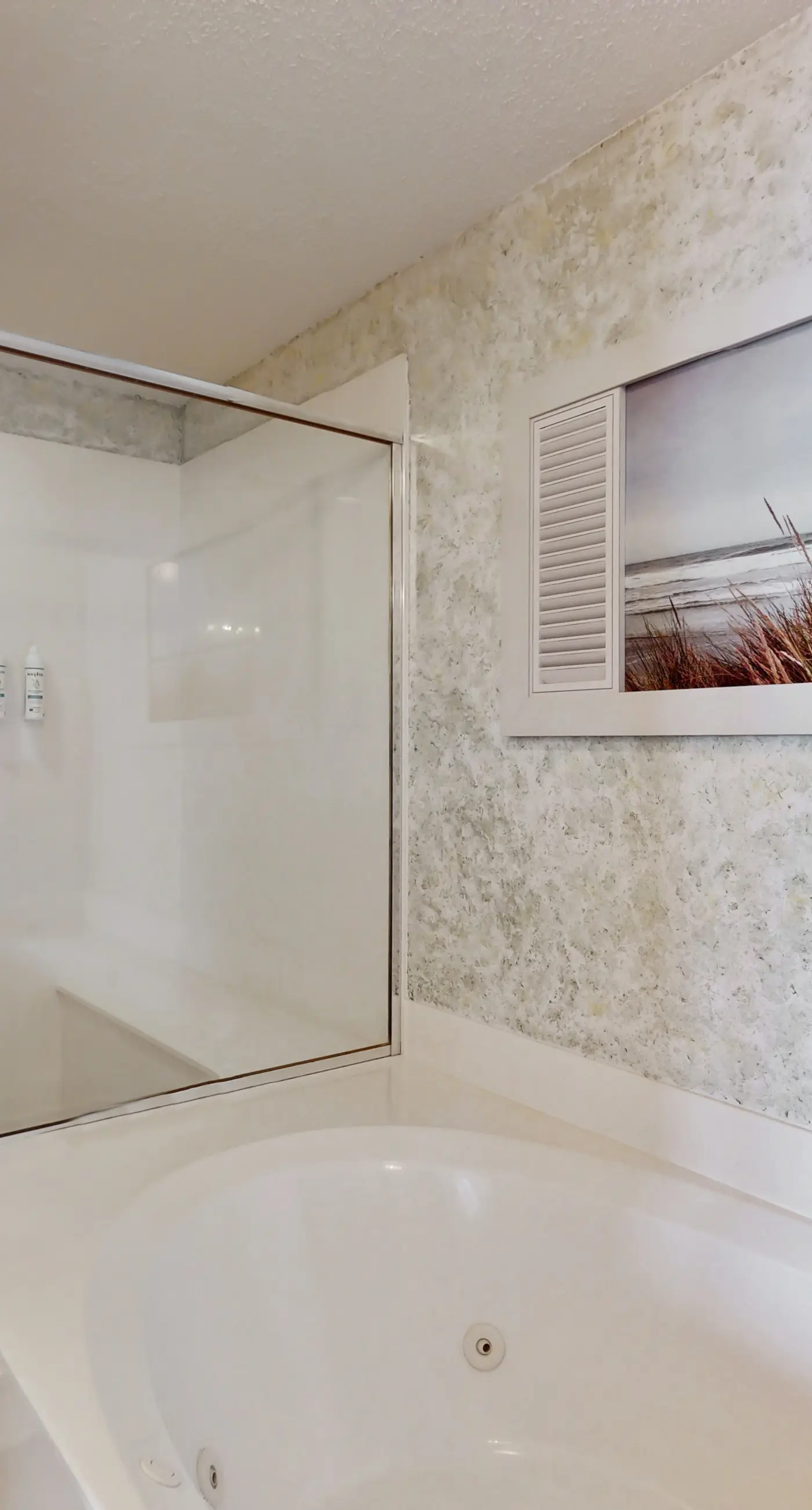 11th-floor, Gulf-front condo with views, pools, hot tub & tennis