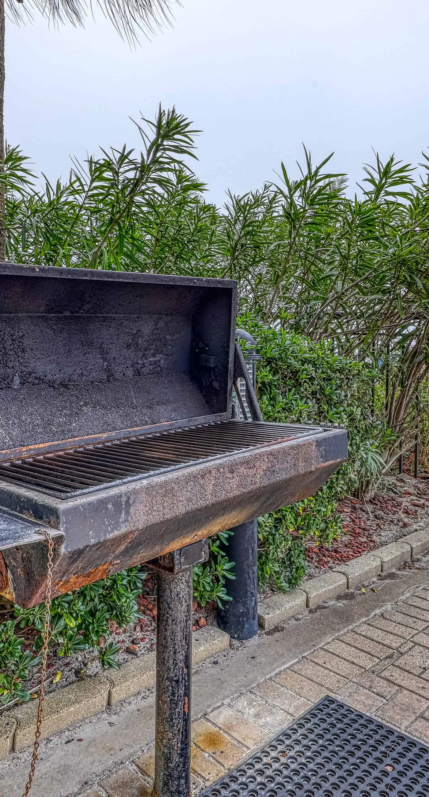 11th-floor, Gulf-front condo with views, pools, hot tub & tennis