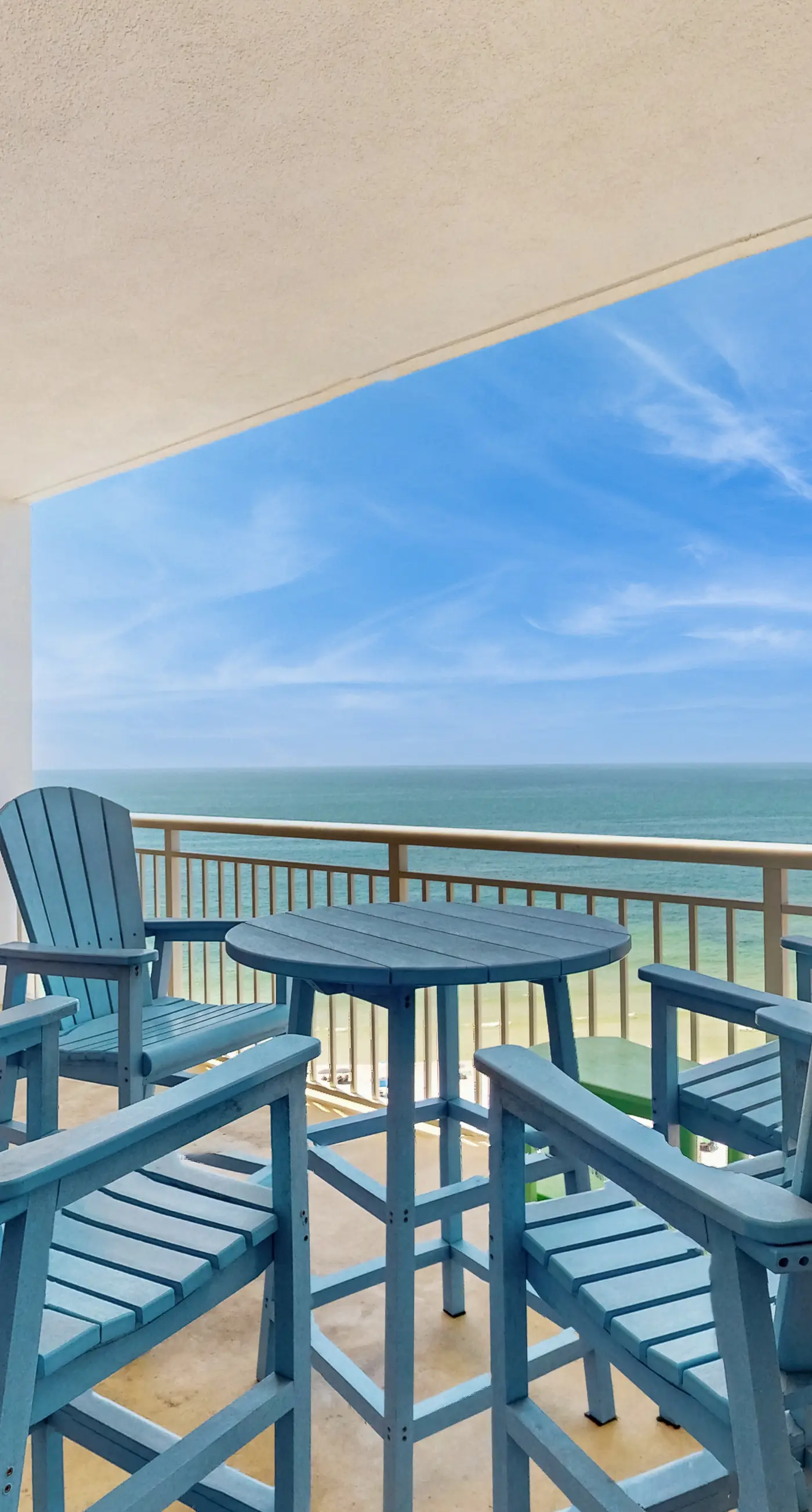 Gulf-front condo with amazing views, pools, beach access & gym