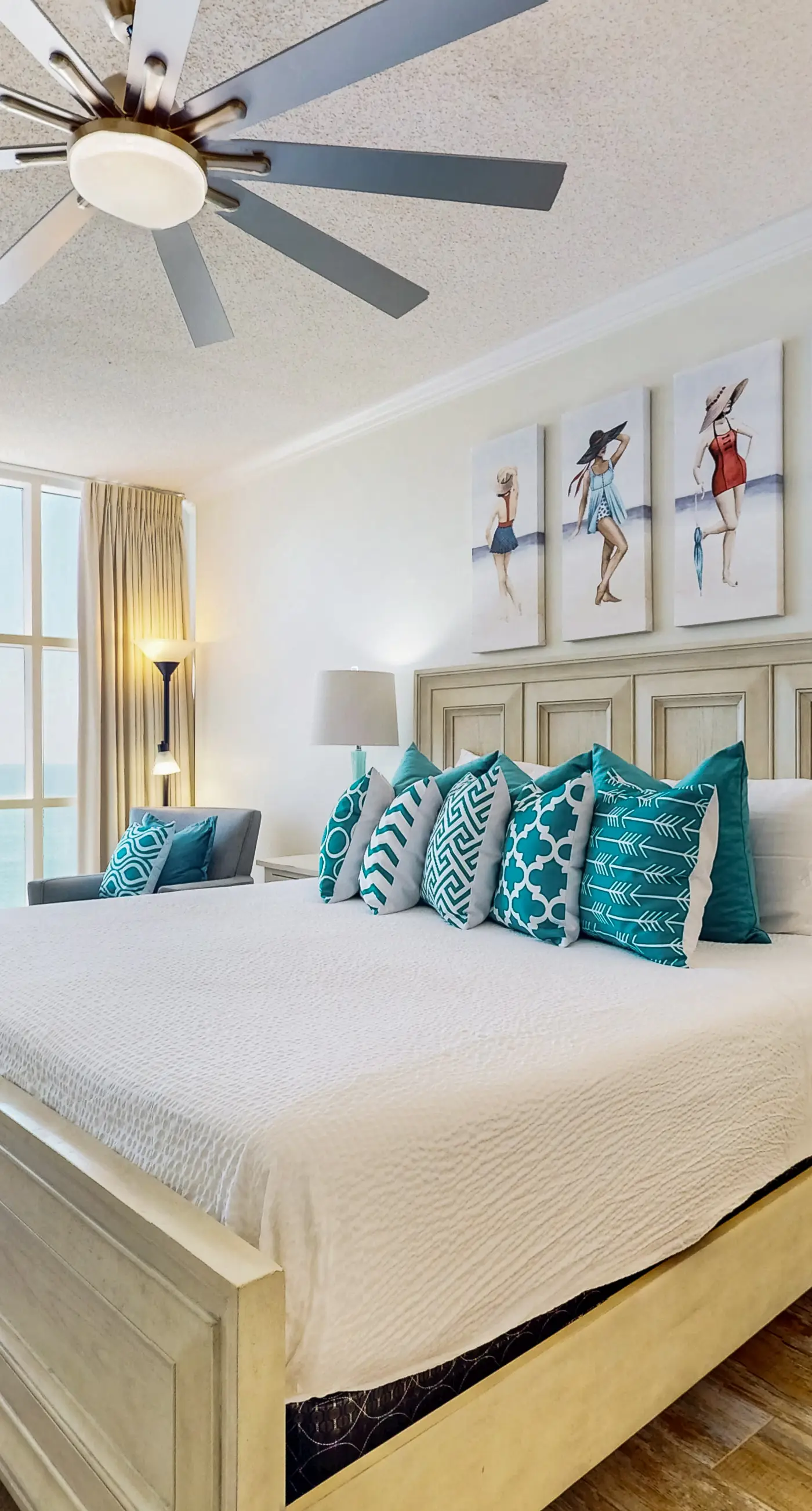 Gulf-front condo with amazing views, pools, beach access & gym