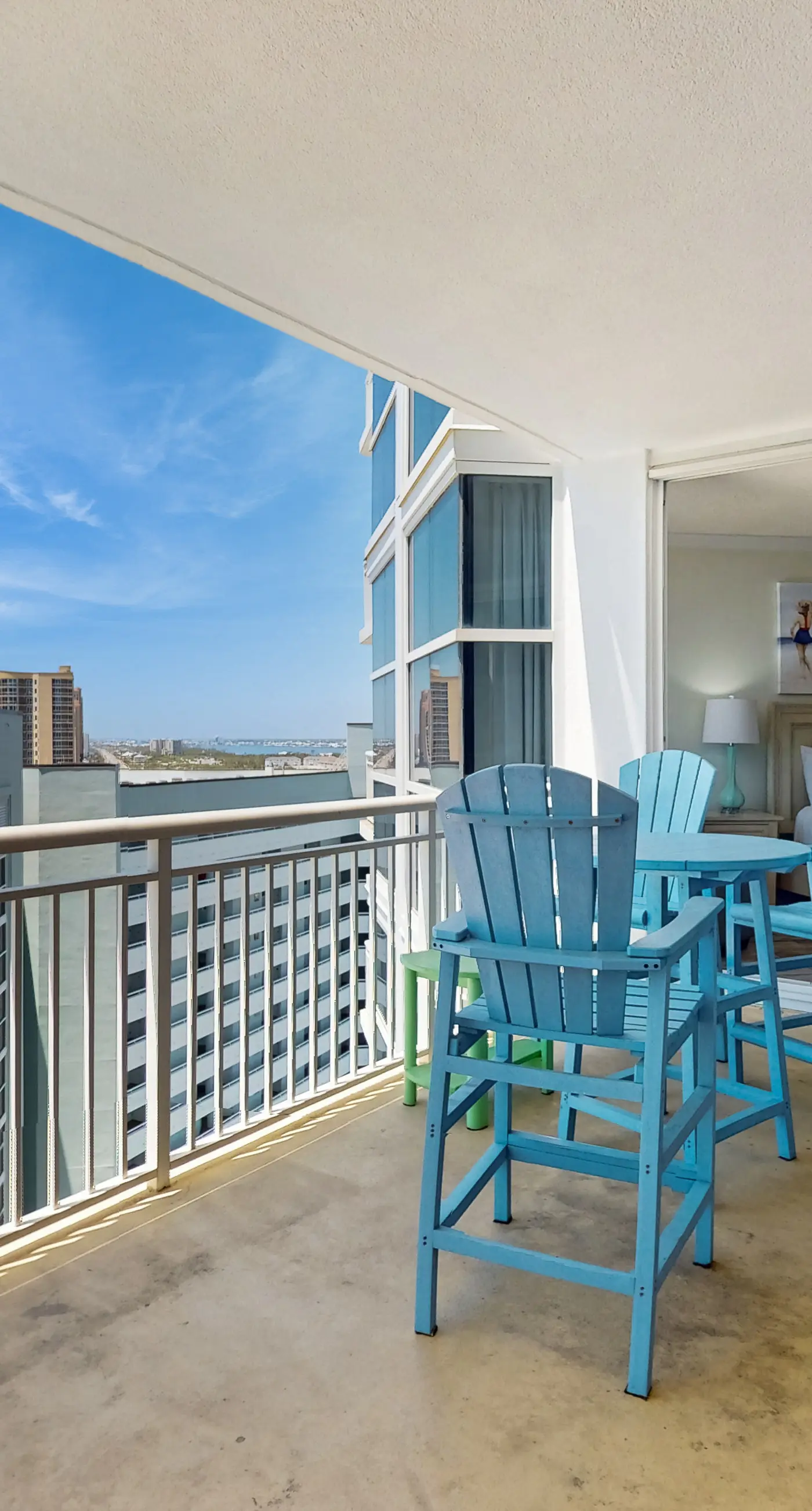 Gulf-front condo with amazing views, pools, beach access & gym