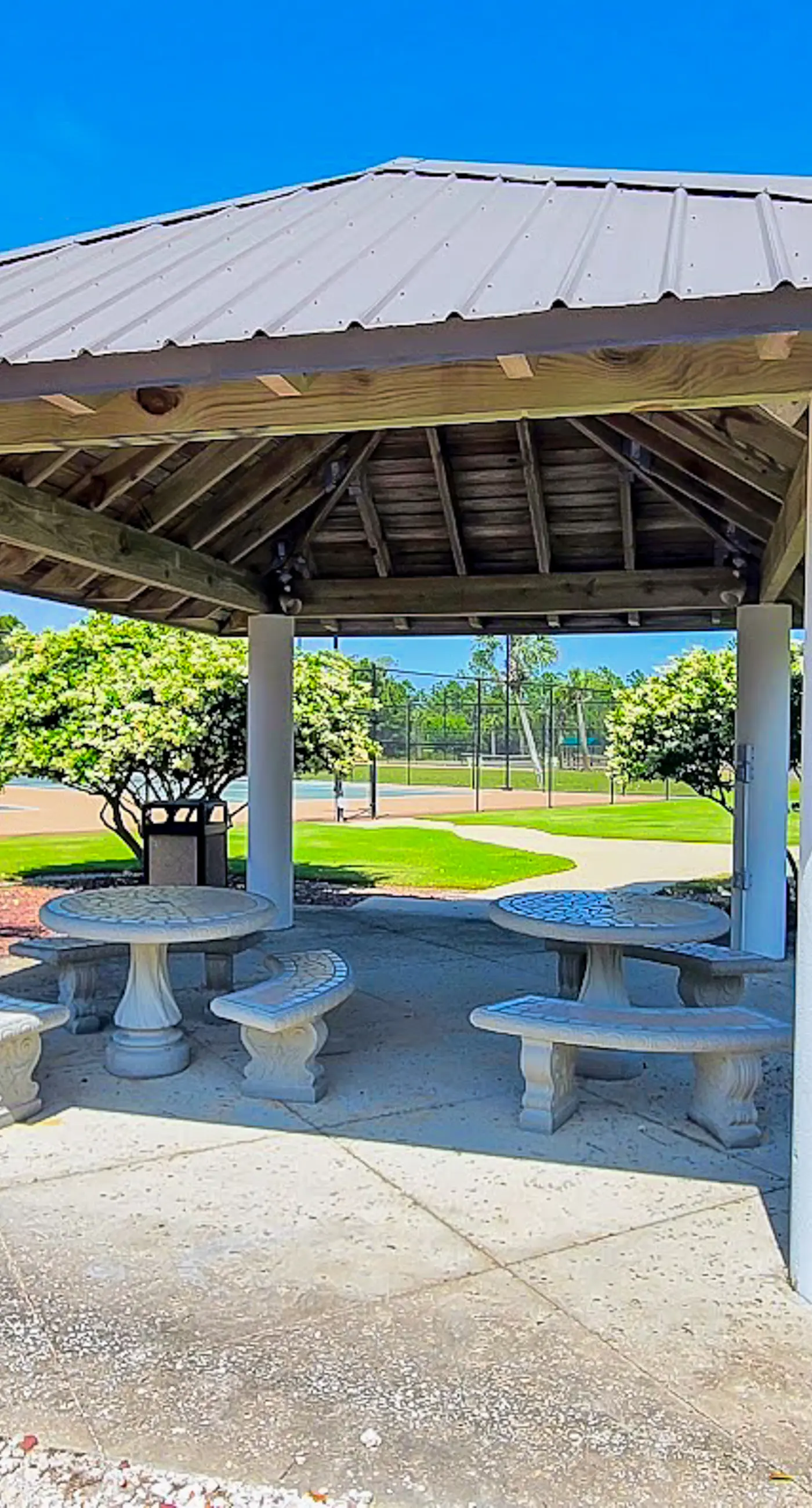 Gulf-front condo with amazing views, pools, beach access & gym