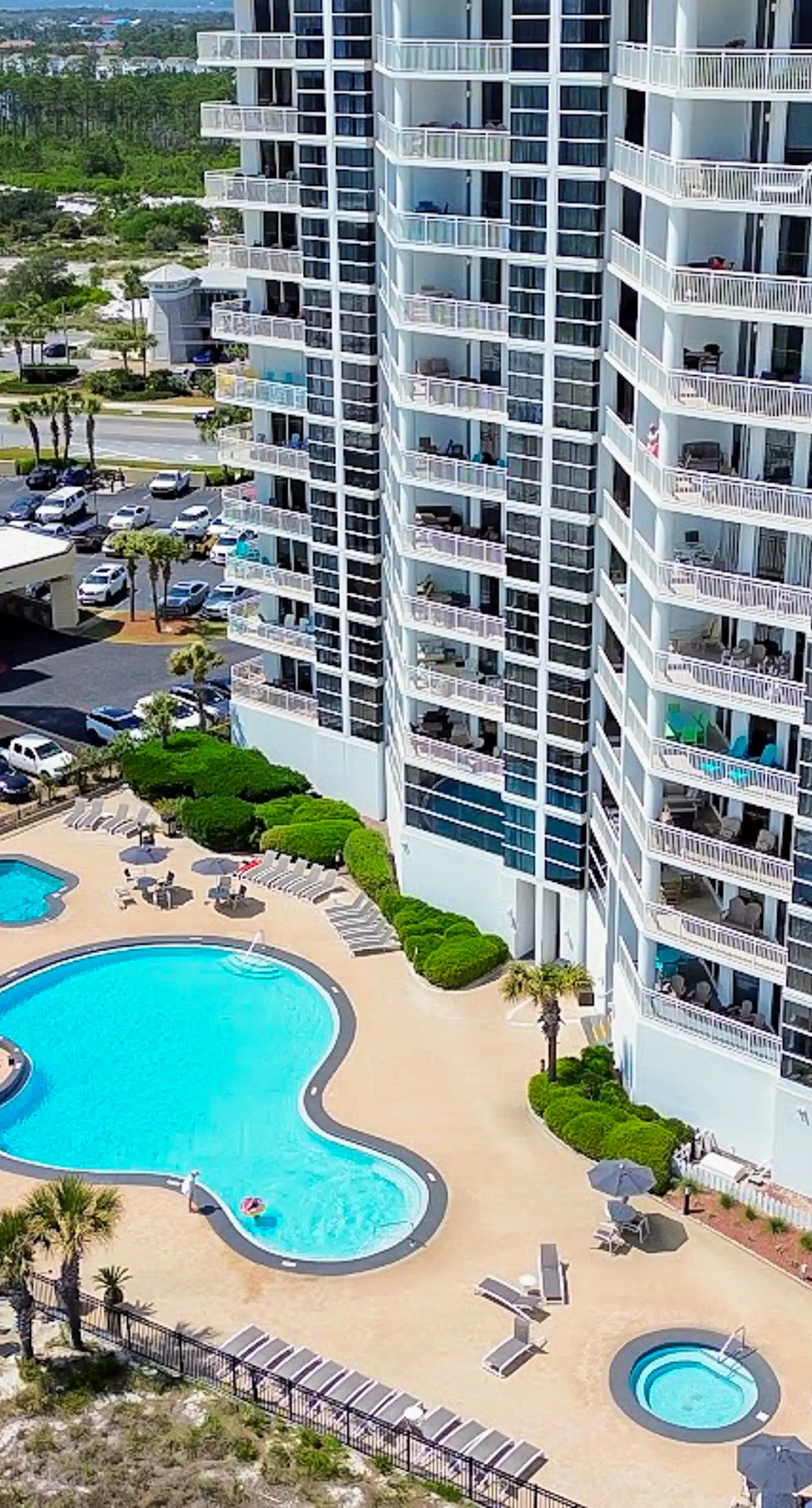 Gulf-front condo with amazing views, pools, beach access & gym