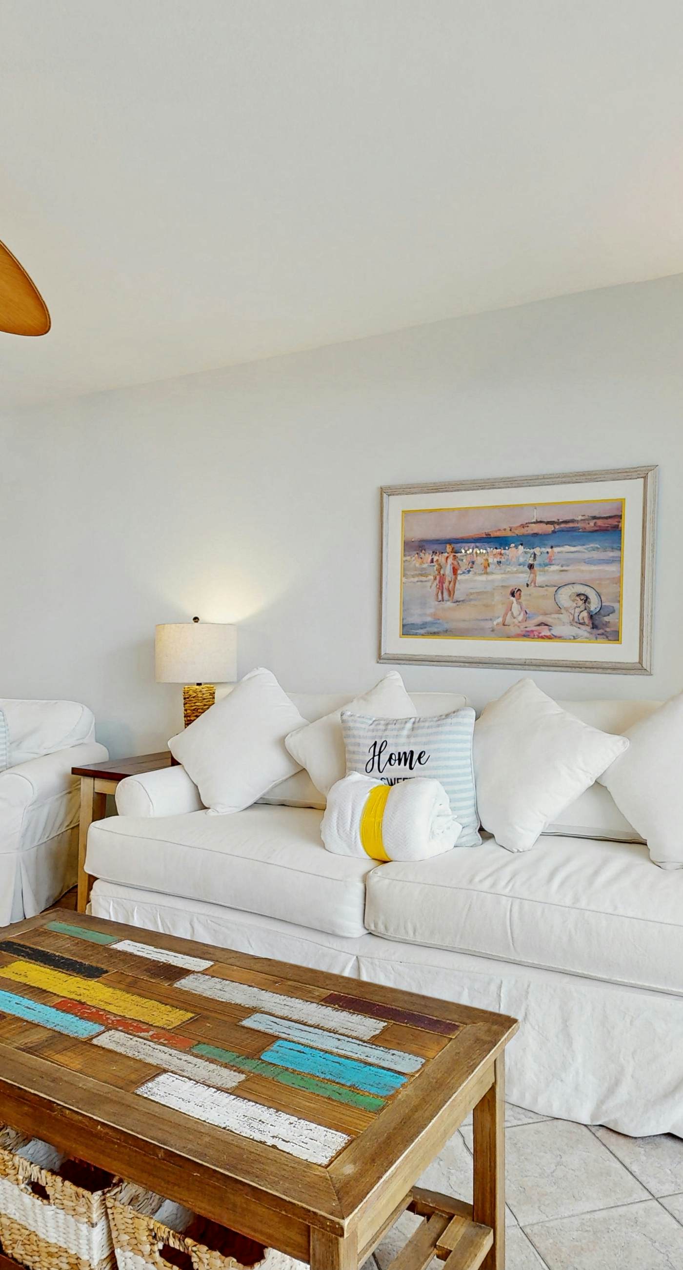 Pelican Isle 205-3rd-floor, Gulf-front condo with seasonal beach setup - near entertainment