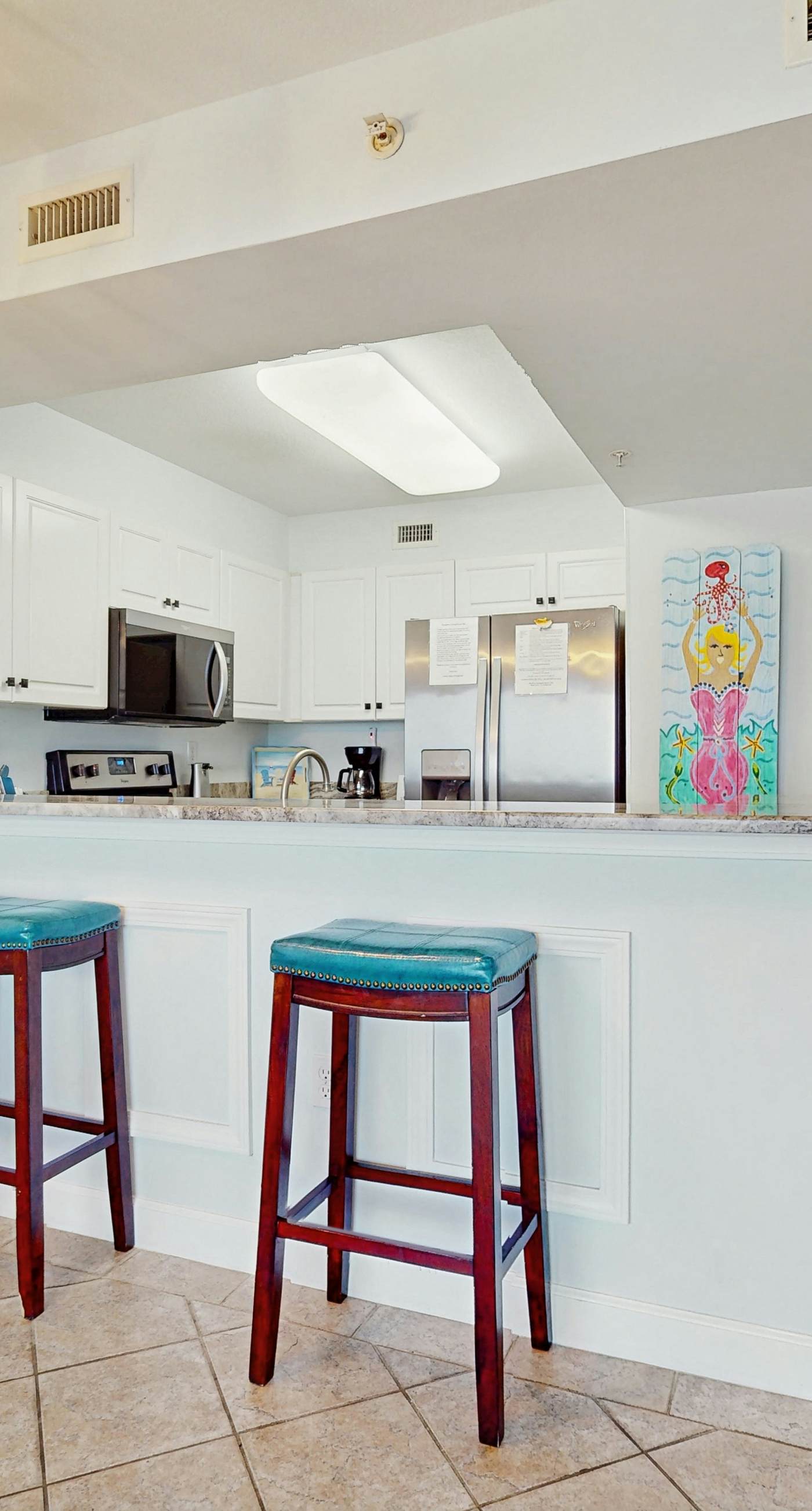 Pelican Isle 205-3rd-floor, Gulf-front condo with seasonal beach setup - near entertainment