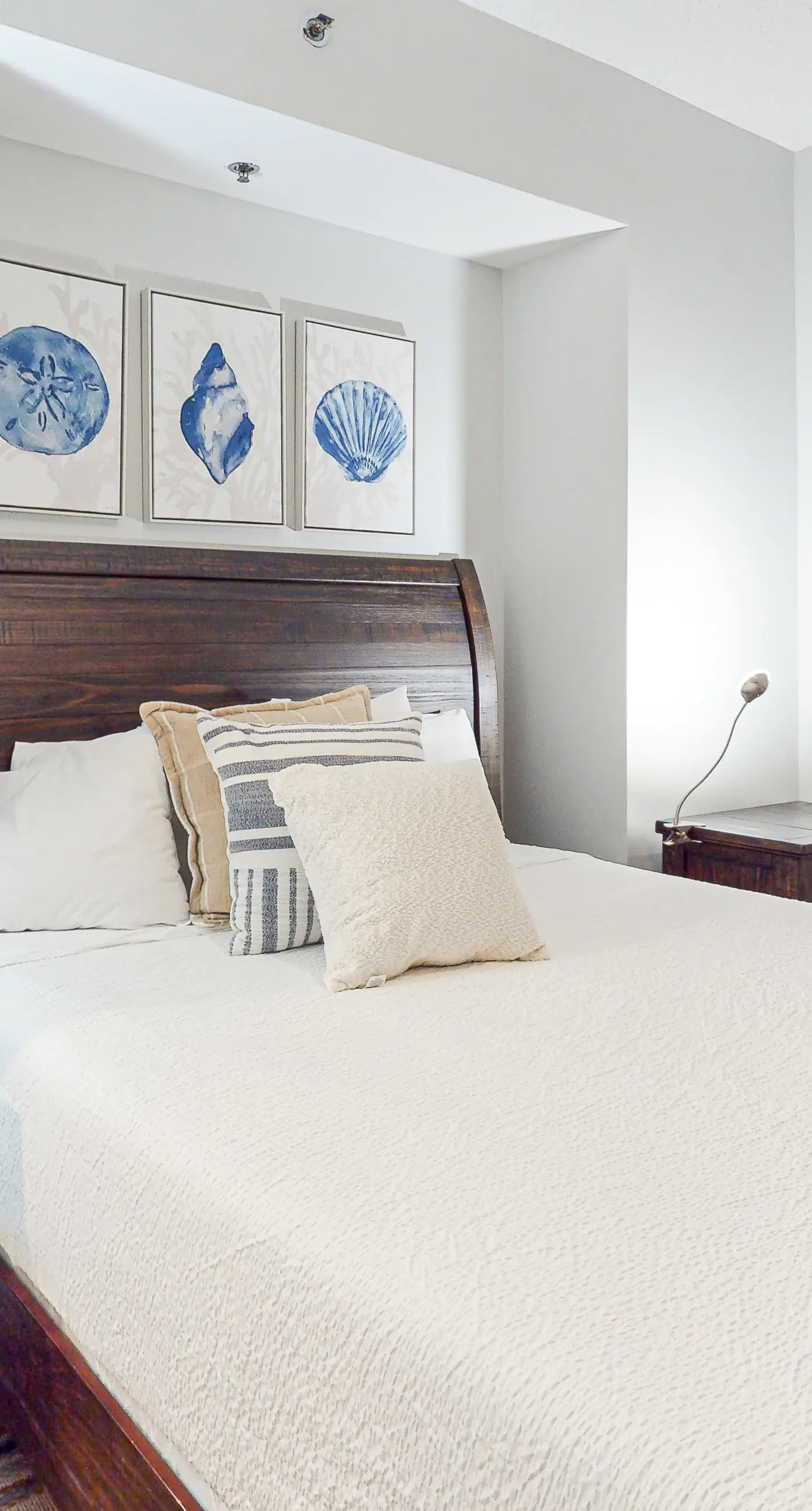 Gulf-front condo with amazing views & beach access - short walk to dining